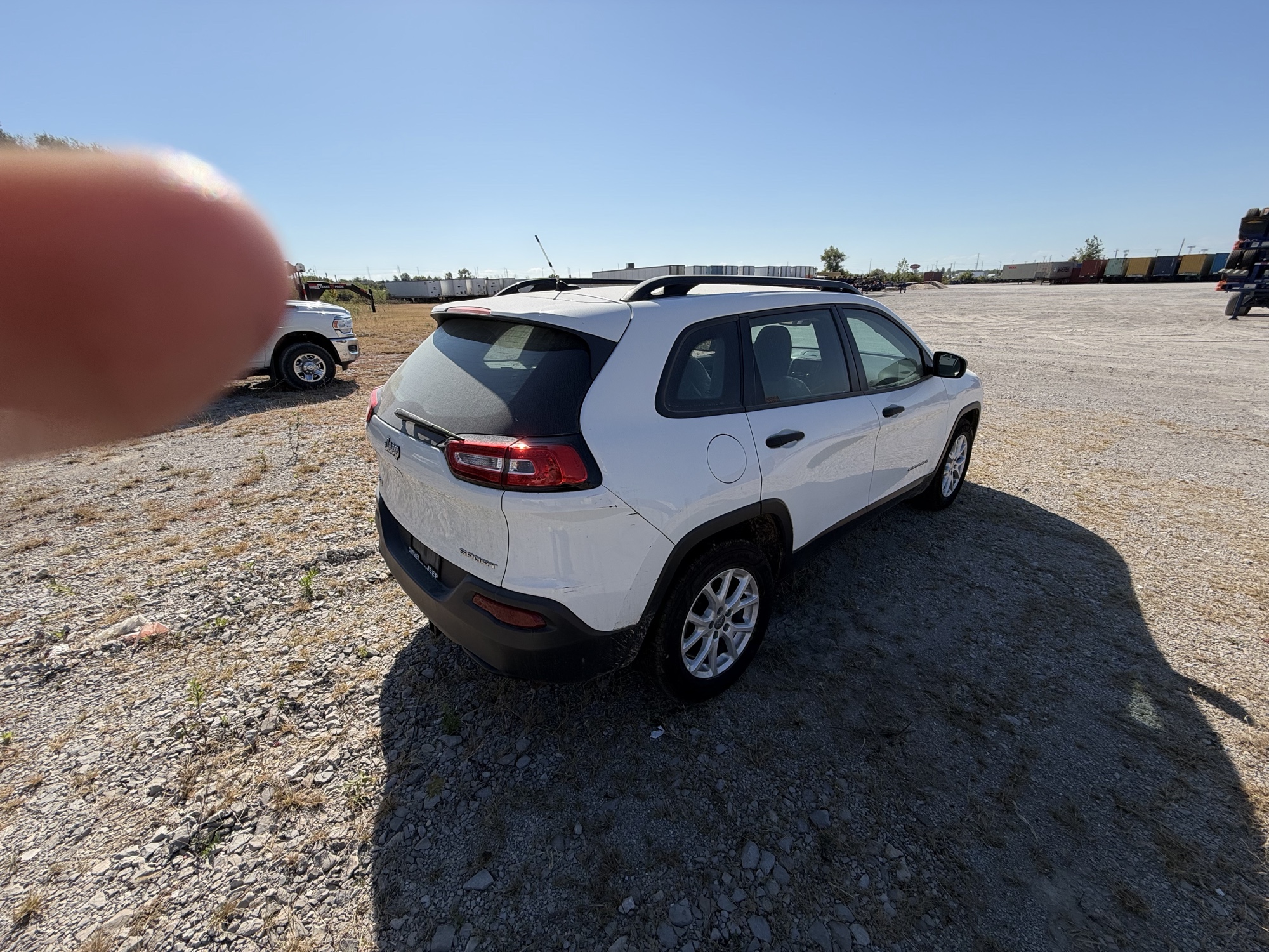 2015 jeep cherokee sport-4wd with 260455 miles for sale near St. Louis, Missouri 106683_c01.jpg