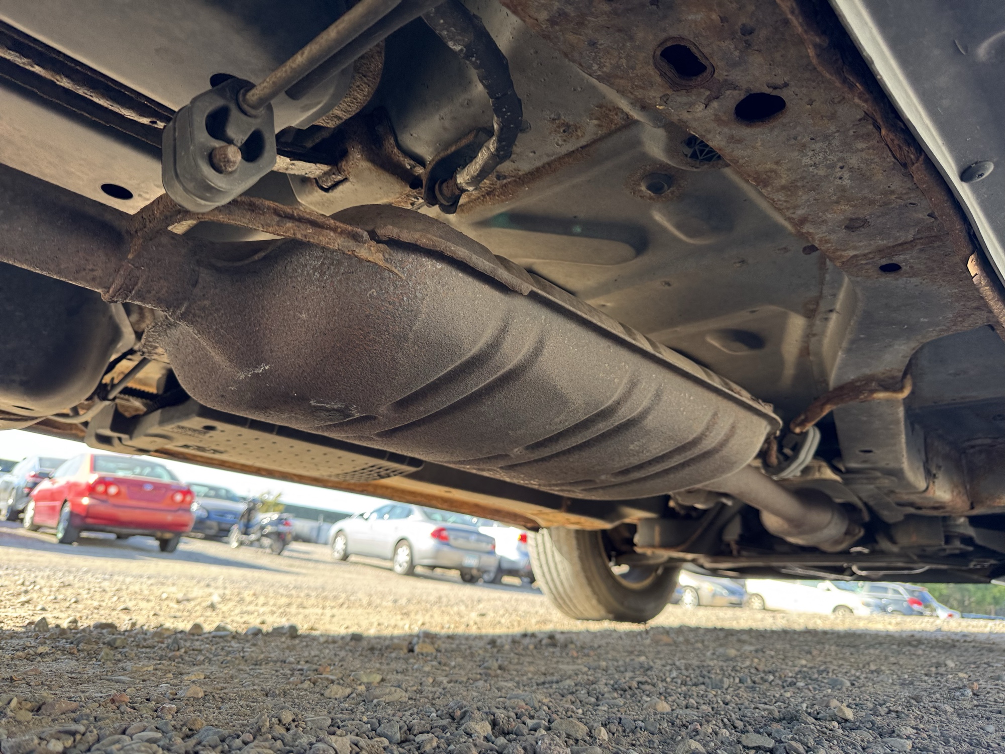 2009 ford escape xlt-fwd-v6 with 165967 miles for sale near Elk River, Minnesota 106684_20_undercar_rear_pass.jpg