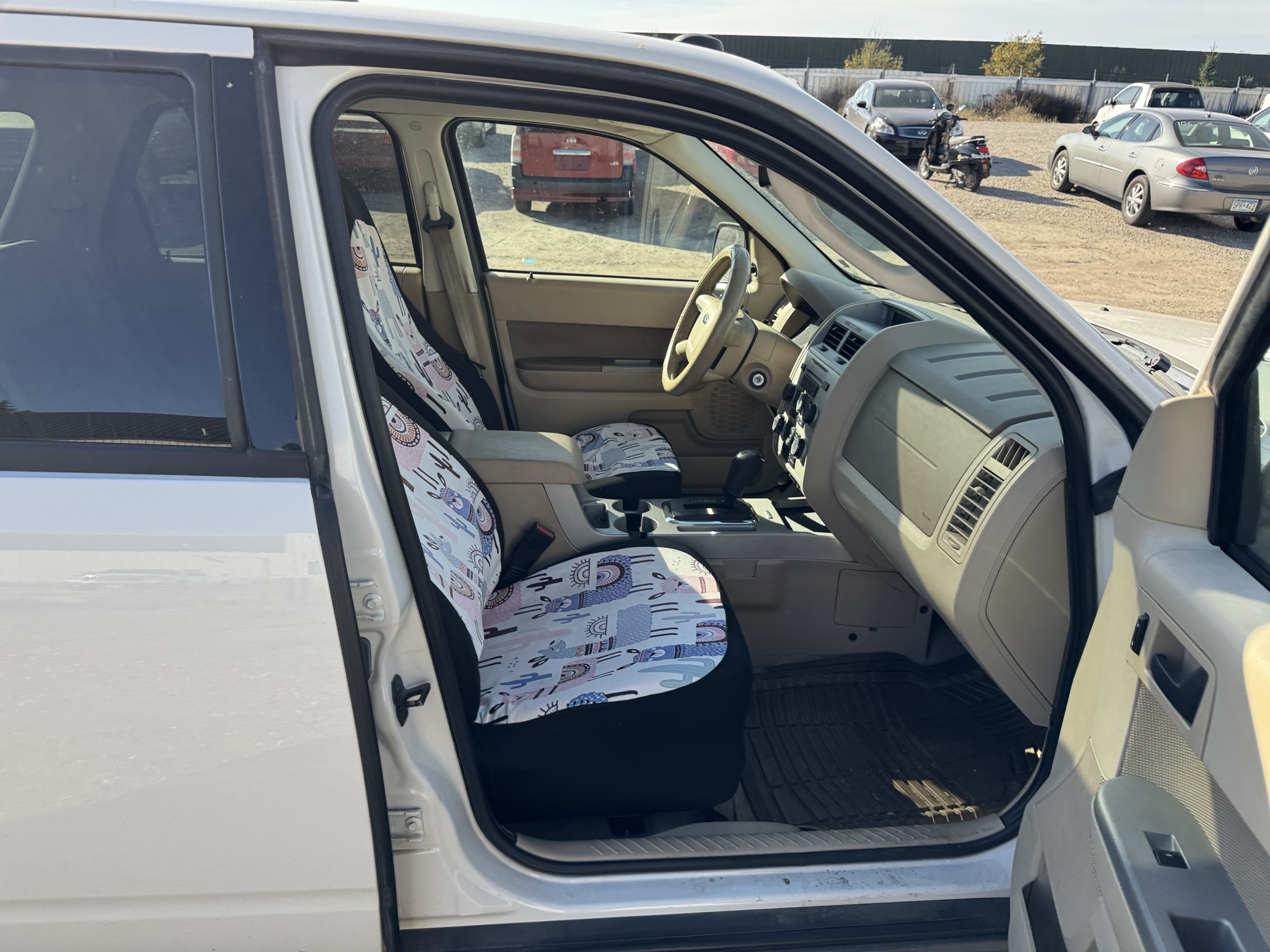2009 ford escape xlt-fwd-v6 with 165967 miles for sale near Elk River, Minnesota 106684_31_passenger_seat.jpg