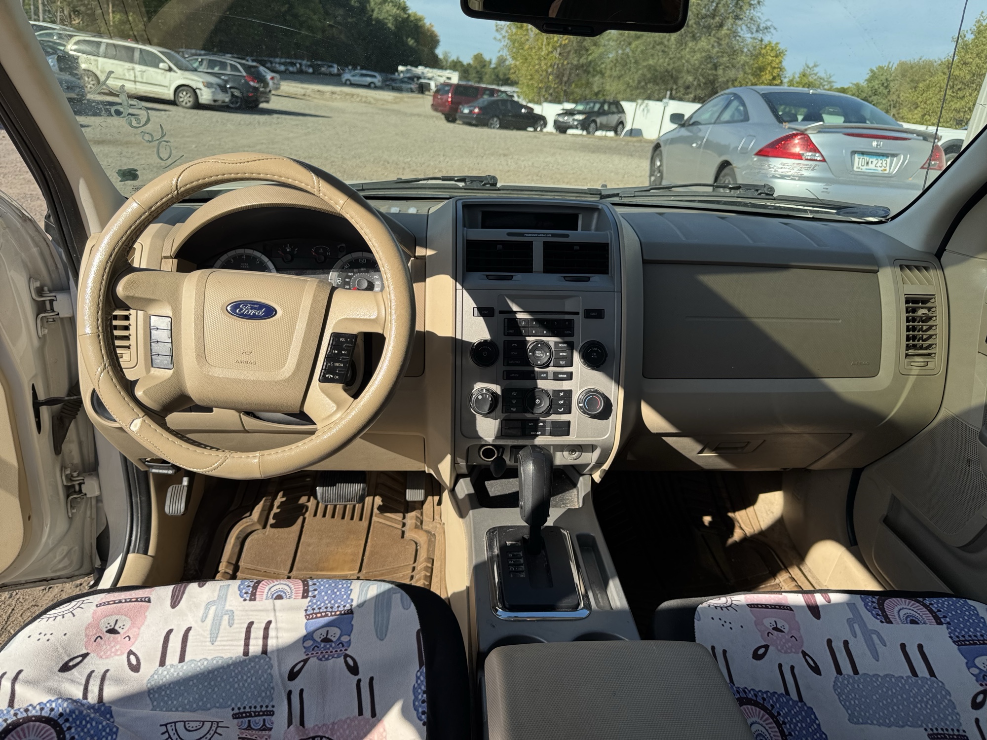 2009 ford escape xlt-fwd-v6 with 165967 miles for sale near Elk River, Minnesota 106684_34_whole_dash.jpg