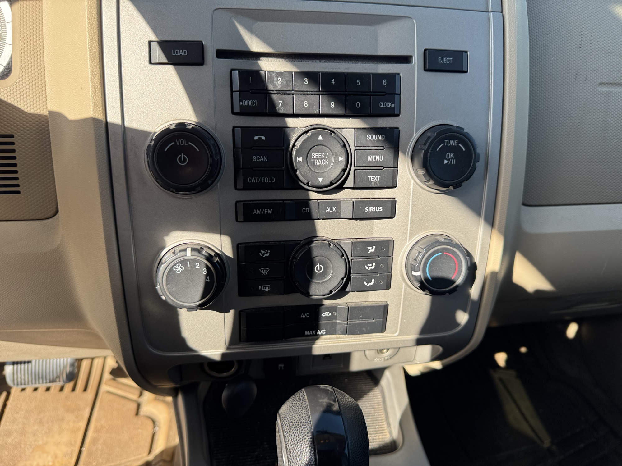 2009 ford escape xlt-fwd-v6 with 165967 miles for sale near Elk River, Minnesota 106684_40_climate_control.jpg