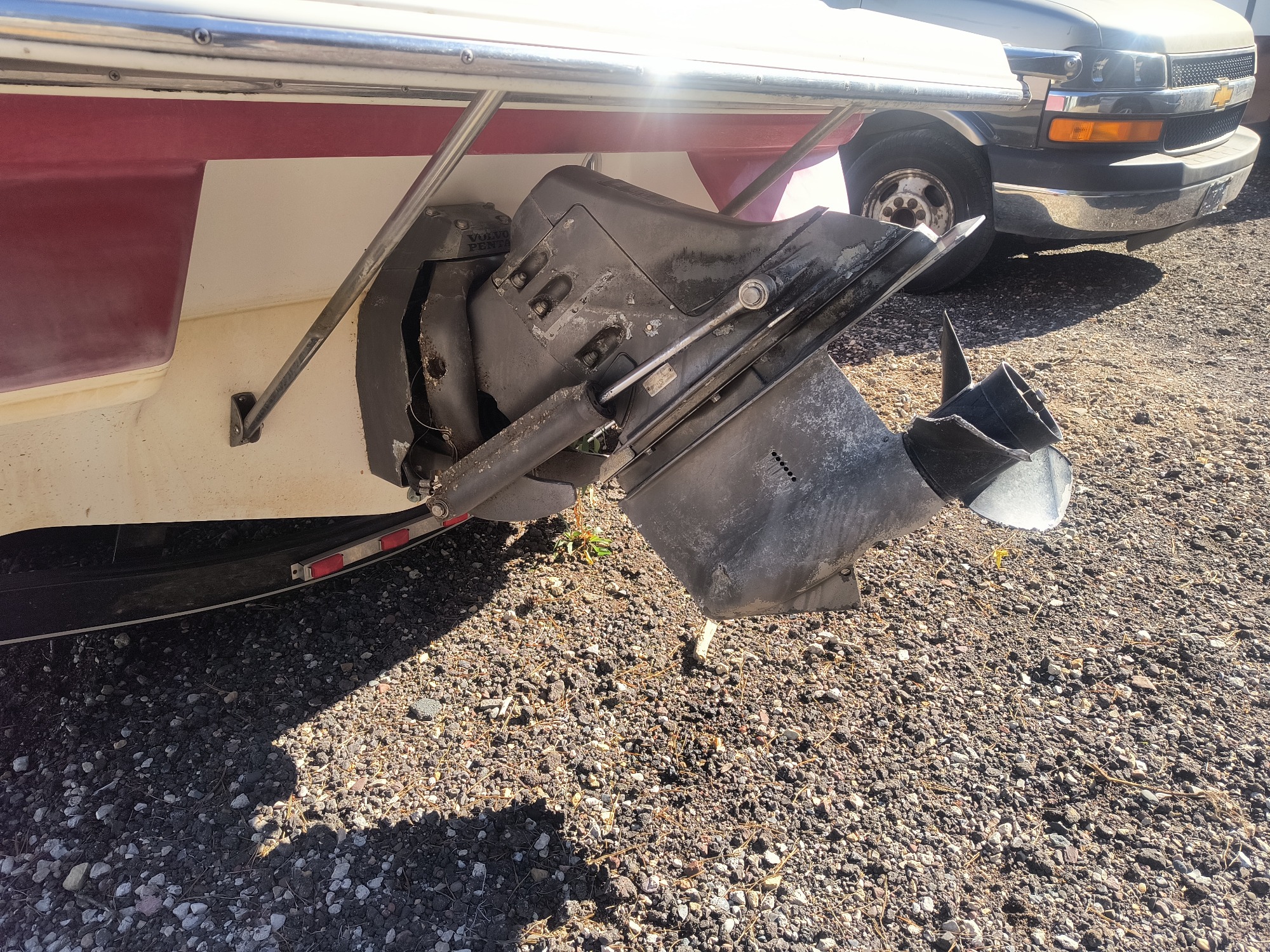 2004 monterey 190-liner-series for sale near Elk River, Minnesota 106686_13_rear_drv_wheel.jpg