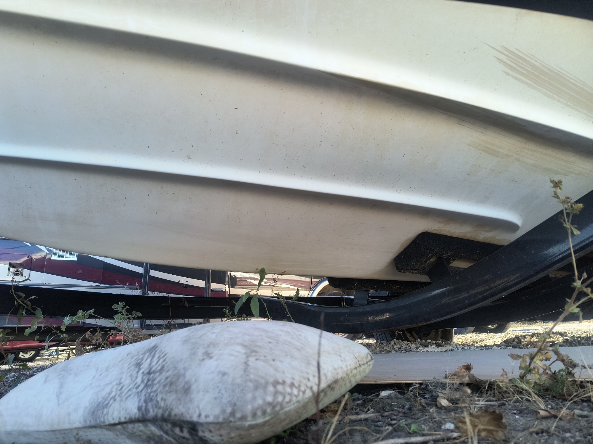 2004 monterey 190-liner-series for sale near Elk River, Minnesota 106686_17_undercar_drv_side.jpg