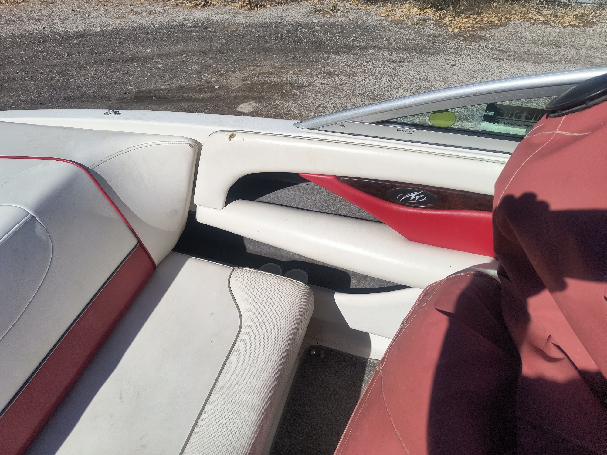2004 monterey 190-liner-series for sale near Elk River, Minnesota 106686_30_pass_rear_door_panel.jpg