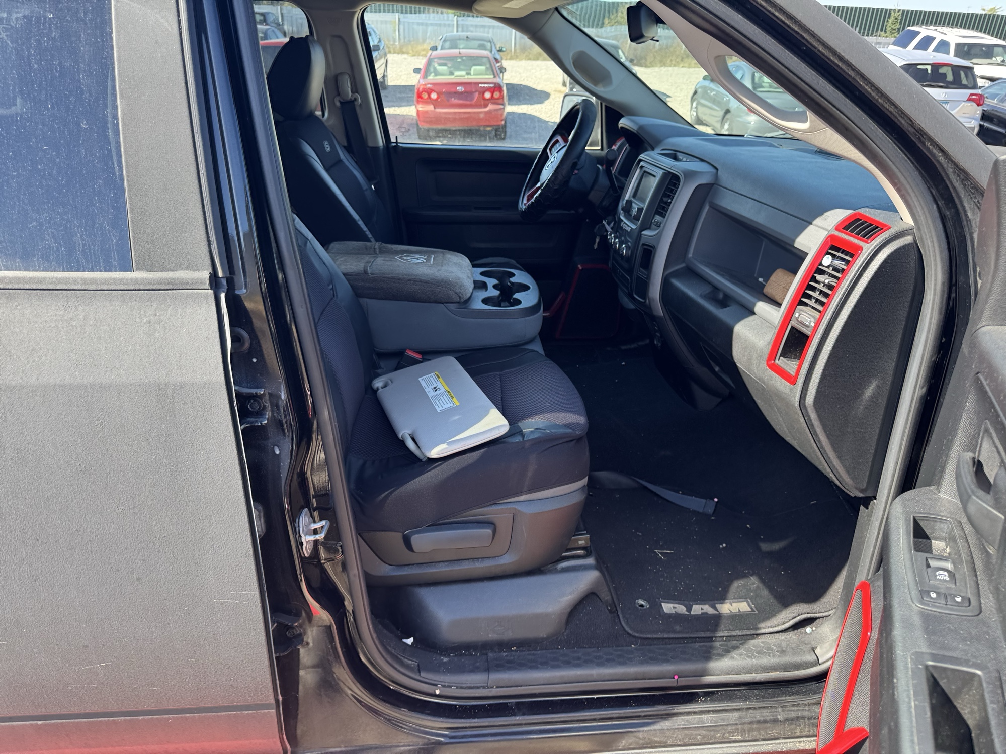 2014 ram 1500 tradesman-quad-cab-4wd with 109498 miles for sale near Elk River, Minnesota 106687_31_passenger_seat.jpg