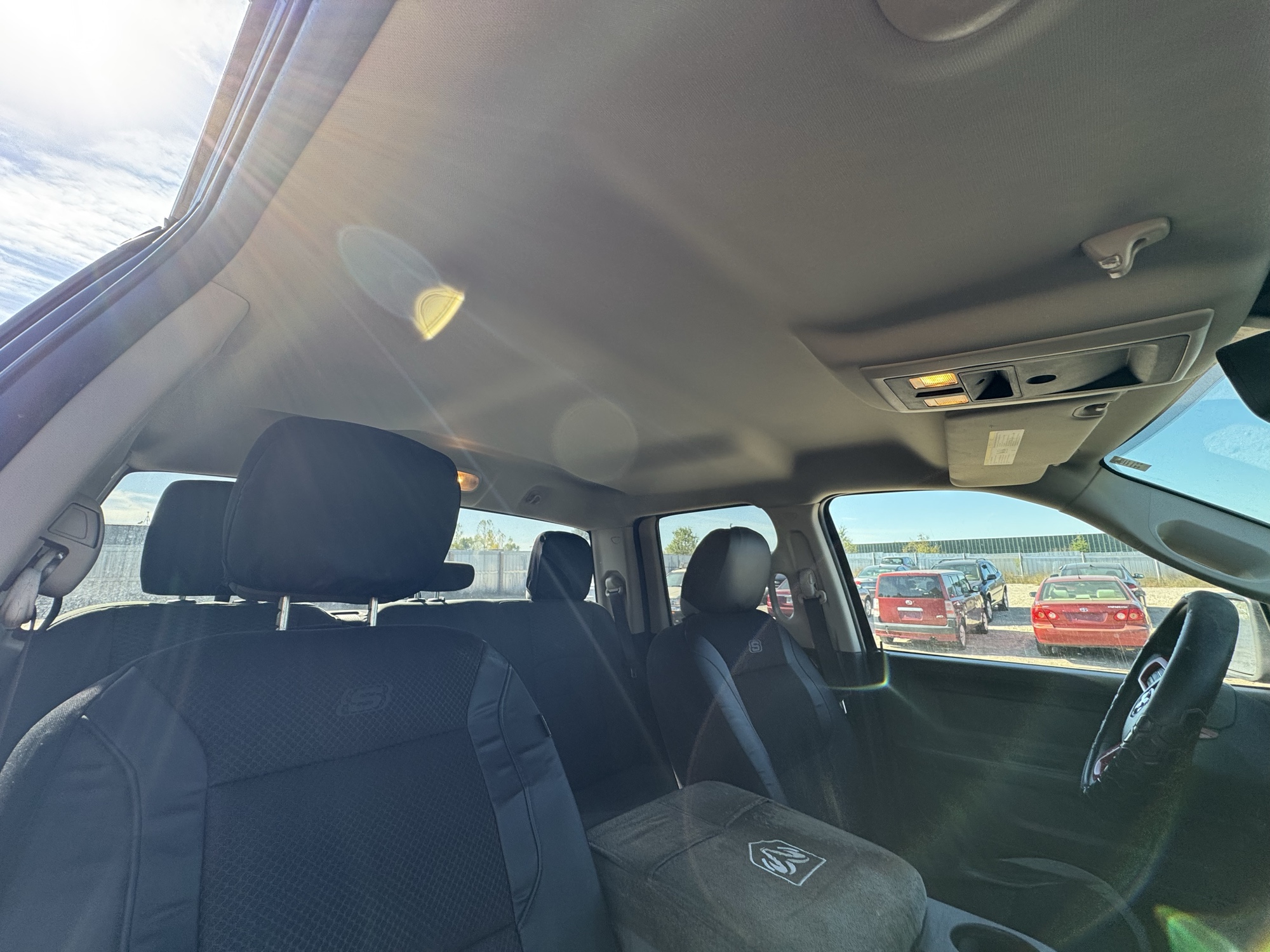 2014 ram 1500 tradesman-quad-cab-4wd with 109498 miles for sale near Elk River, Minnesota 106687_35_headliner_sunroof.jpg