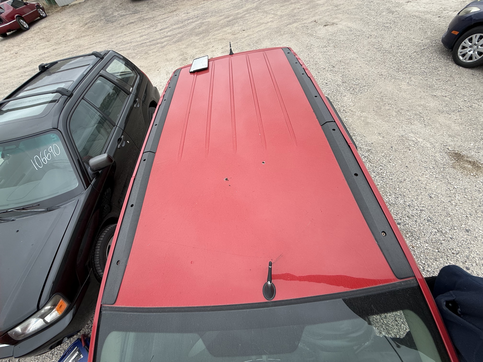2003 saturn vue fwd with 178435 miles for sale near Elk River, Minnesota 106689_11_roof.jpg