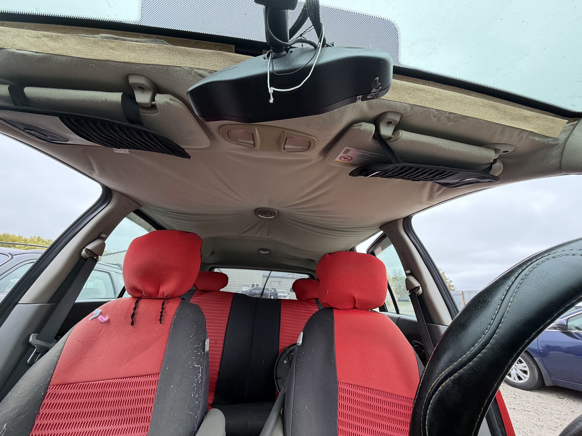 2003 saturn vue fwd with 178435 miles for sale near Elk River, Minnesota 106689_35_headliner_sunroof.jpg