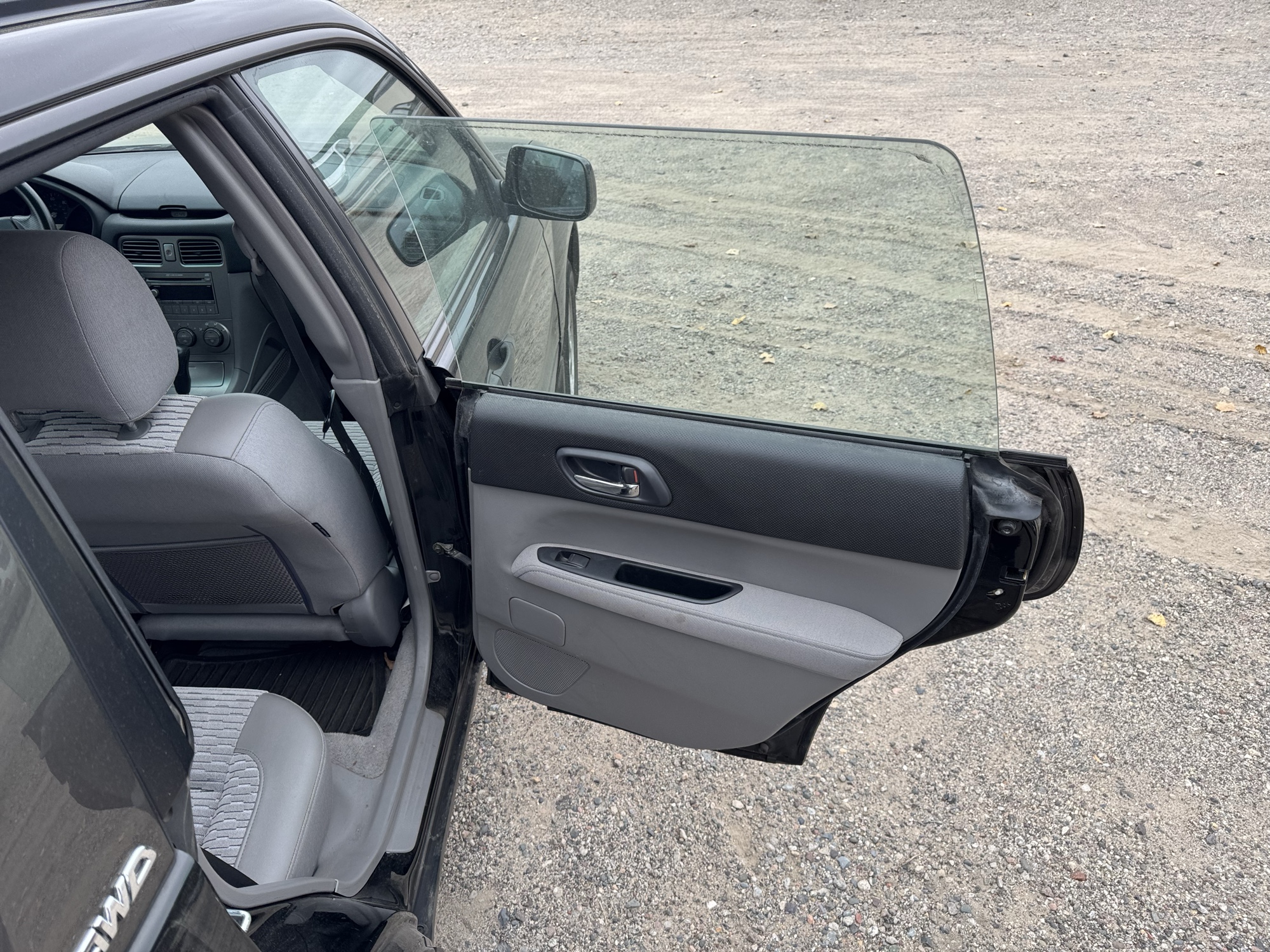 2004 subaru forester 2.5-xs with 87813 miles for sale near Elk River, Minnesota 106690_30_pass_rear_door_panel.jpg