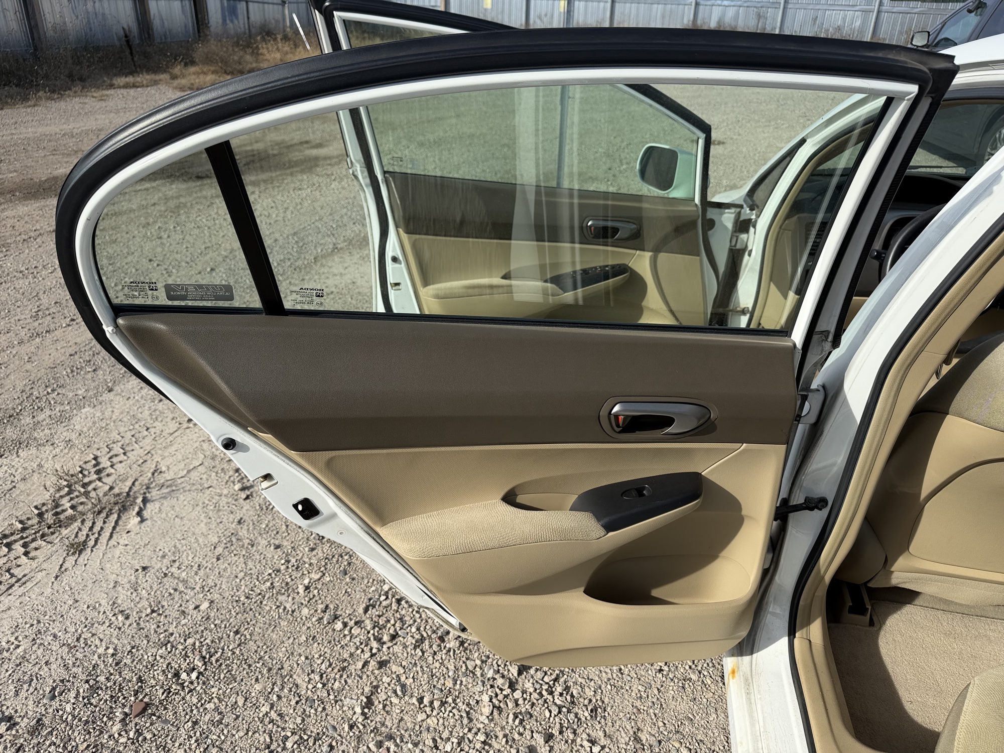 2006 honda civic lx-sedan with 201831 miles for sale near Elk River, Minnesota 106691_25_drv_rear_door_panel.jpg