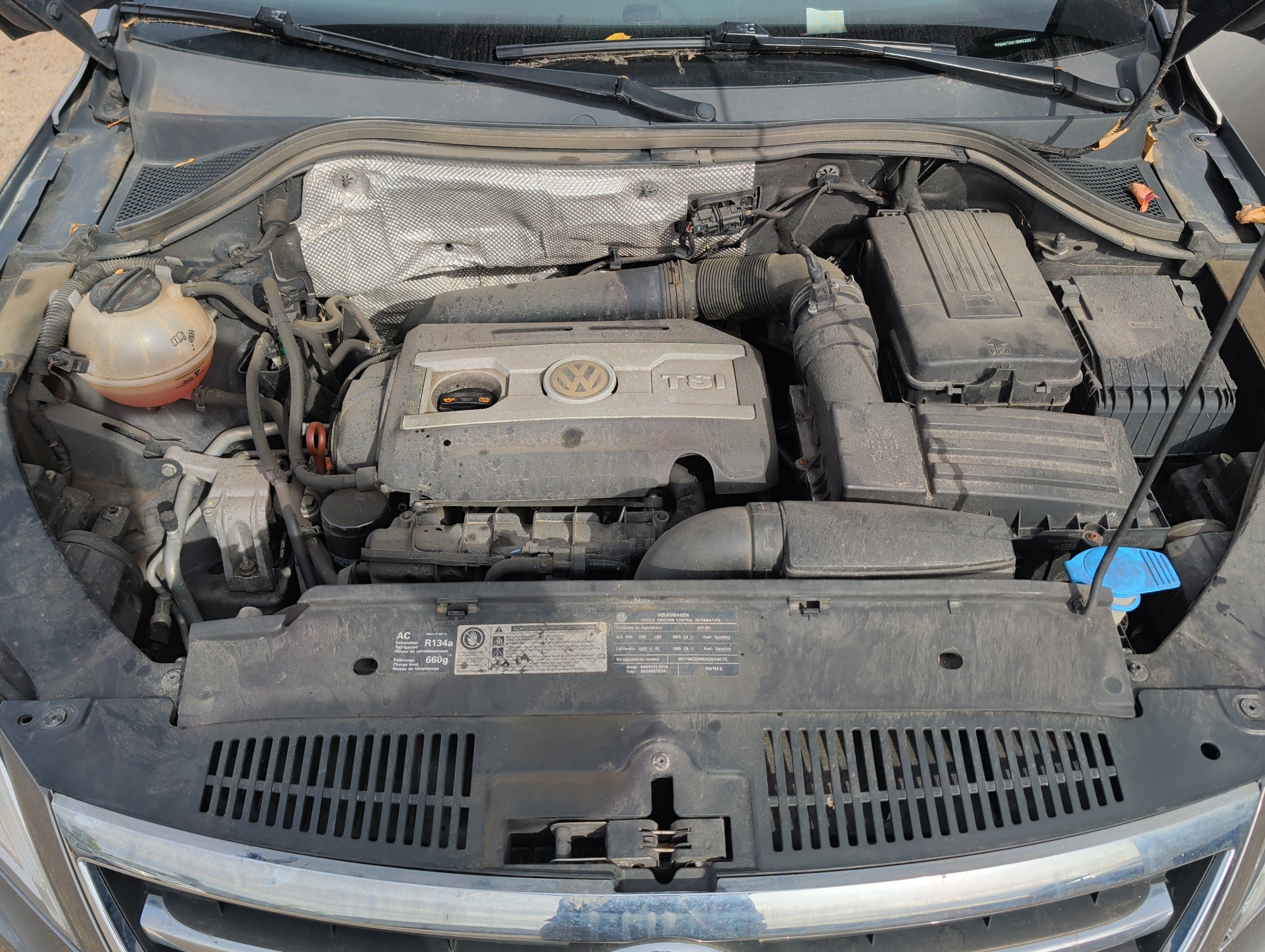 2011 volkswagen tiguan s with 149749 miles for sale near Elk River, Minnesota 106692_49_engine_bay.jpg