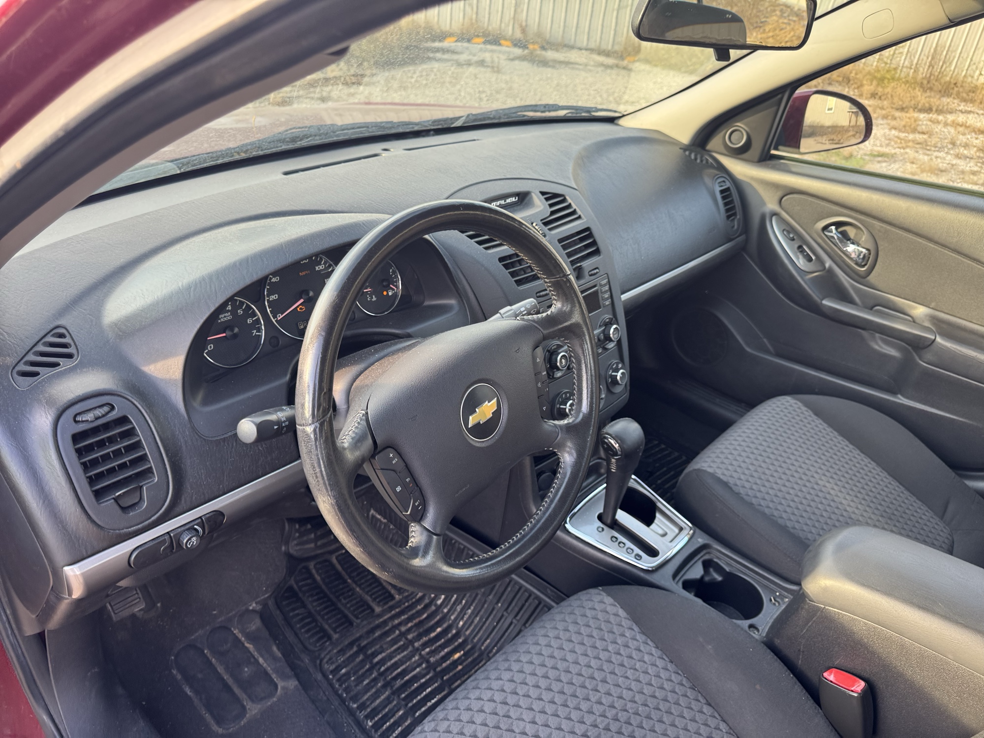 2006 chevrolet malibu lt with 143181 miles for sale near Elk River, Minnesota 106693_33_dash_from_driver.jpg