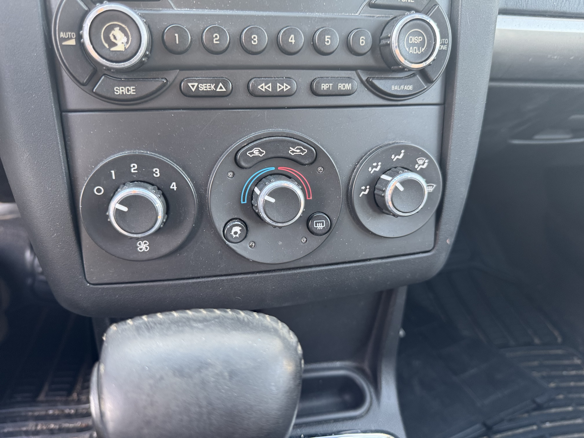 2006 chevrolet malibu lt with 143181 miles for sale near Elk River, Minnesota 106693_40_climate_control.jpg