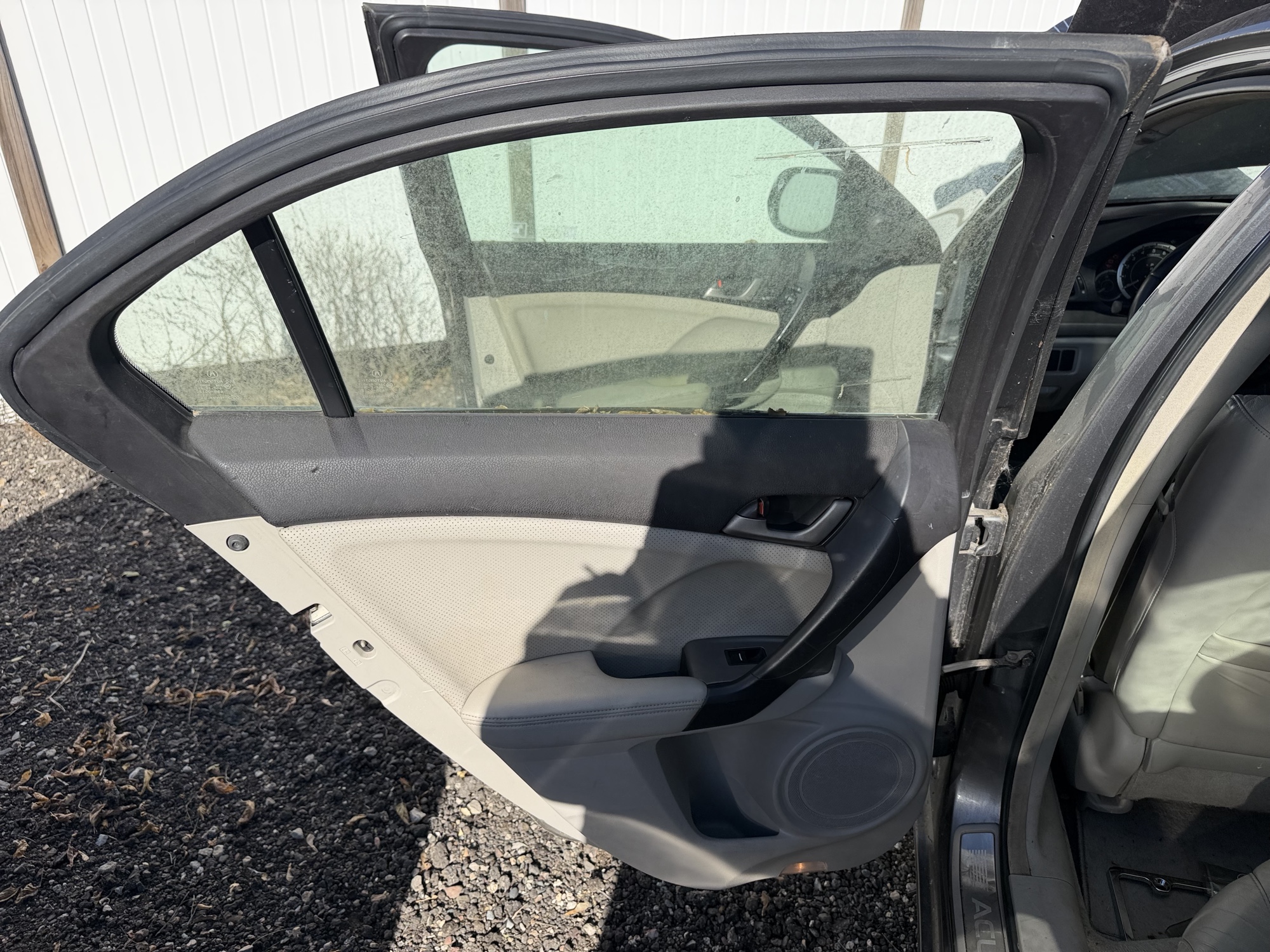 2010 acura tsx 5-speed-at with 228743 miles for sale near Elk River, Minnesota 106694_25_drv_rear_door_panel.jpg