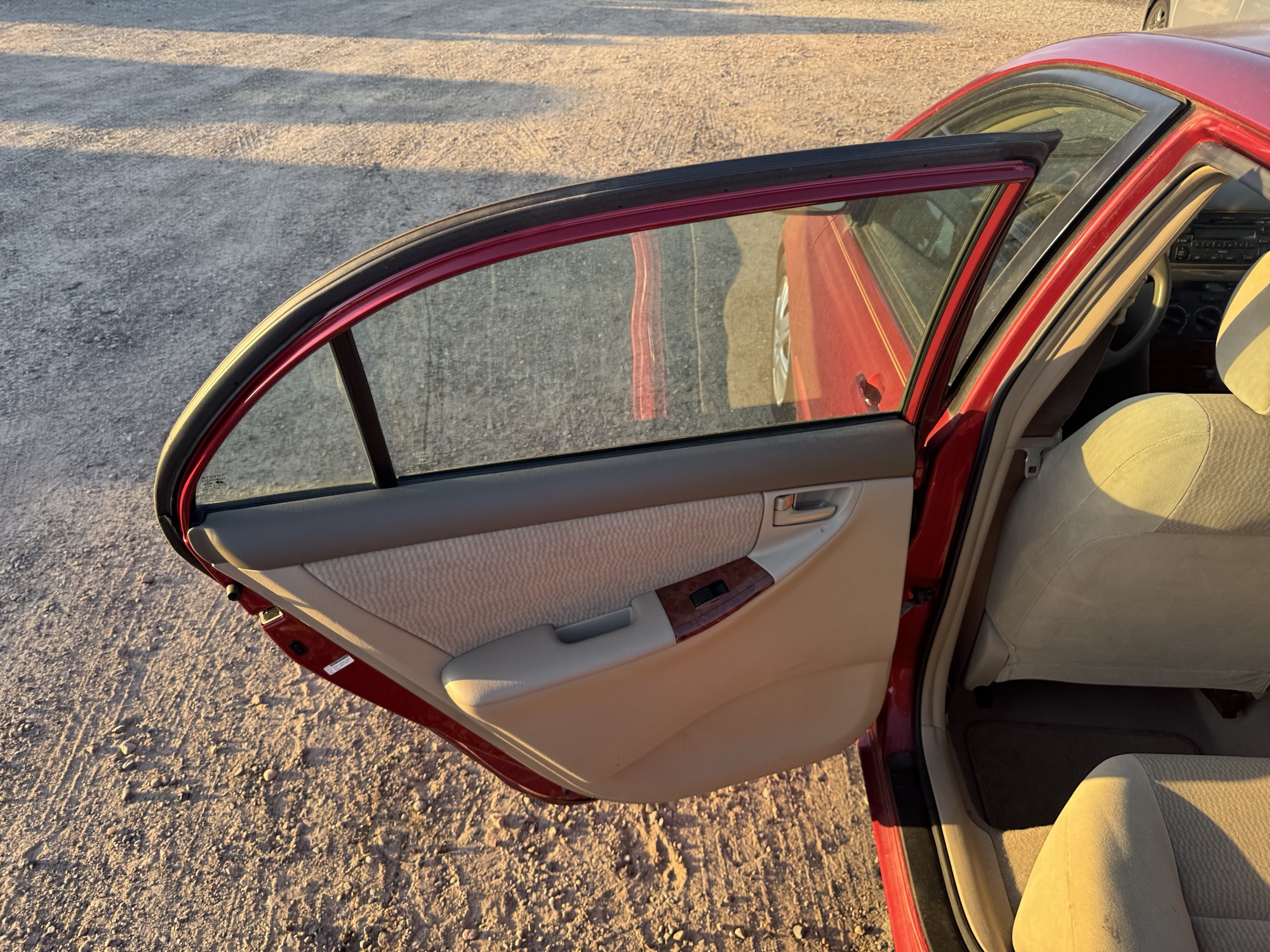 2007 toyota corolla ce with 160712 miles for sale near Elk River, Minnesota 106696_25_drv_rear_door_panel.jpg