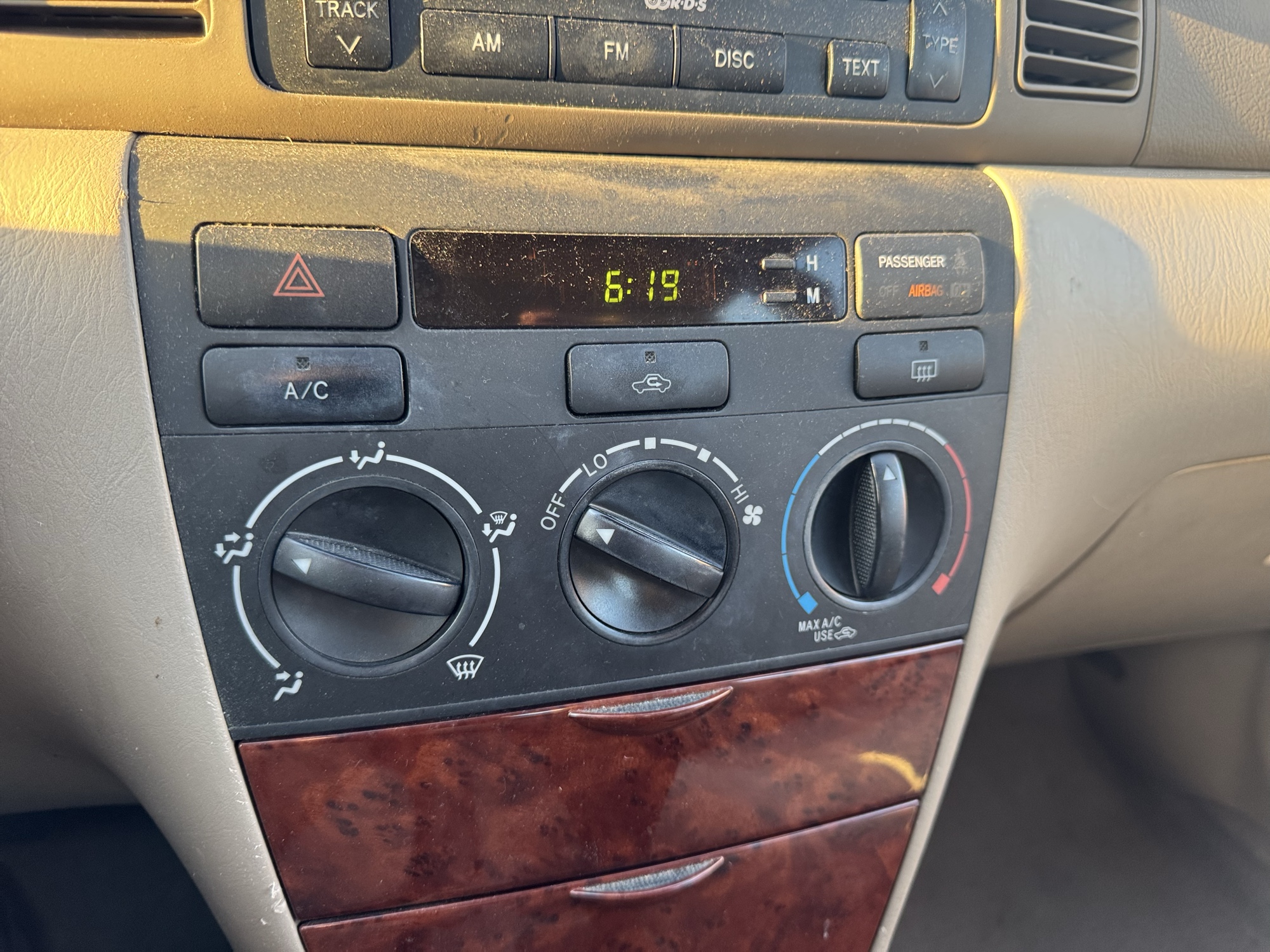 2007 toyota corolla ce with 160712 miles for sale near Elk River, Minnesota 106696_40_climate_control.jpg