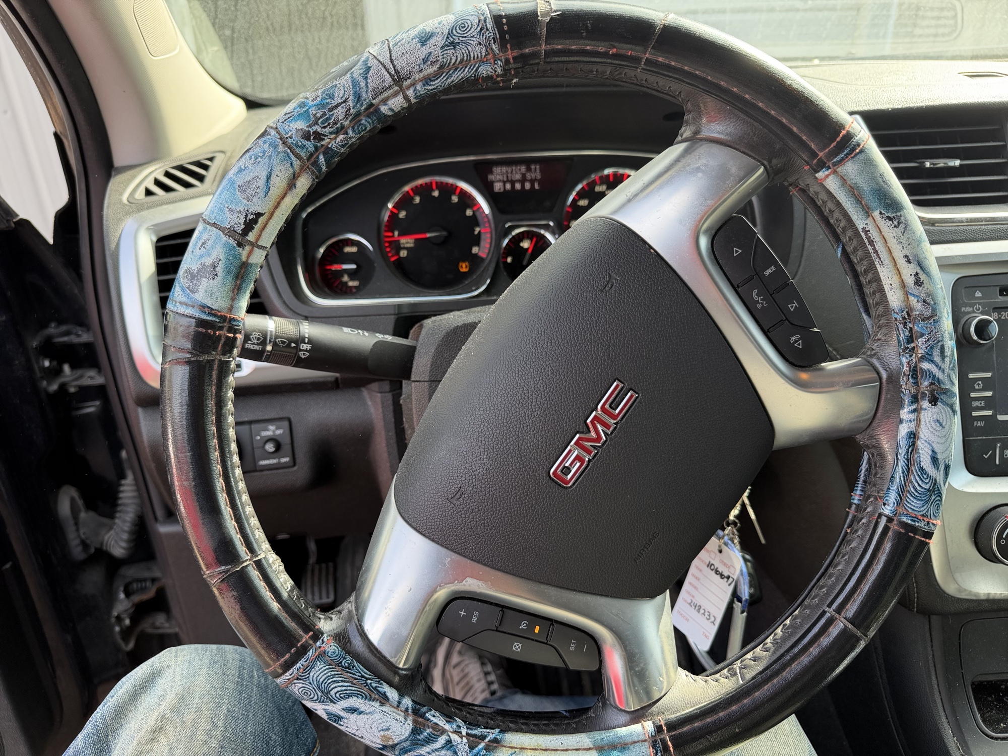 2015 gmc acadia sle-1-awd with 153034 miles for sale near Elk River, Minnesota 106697_36_steering_wheel.jpg