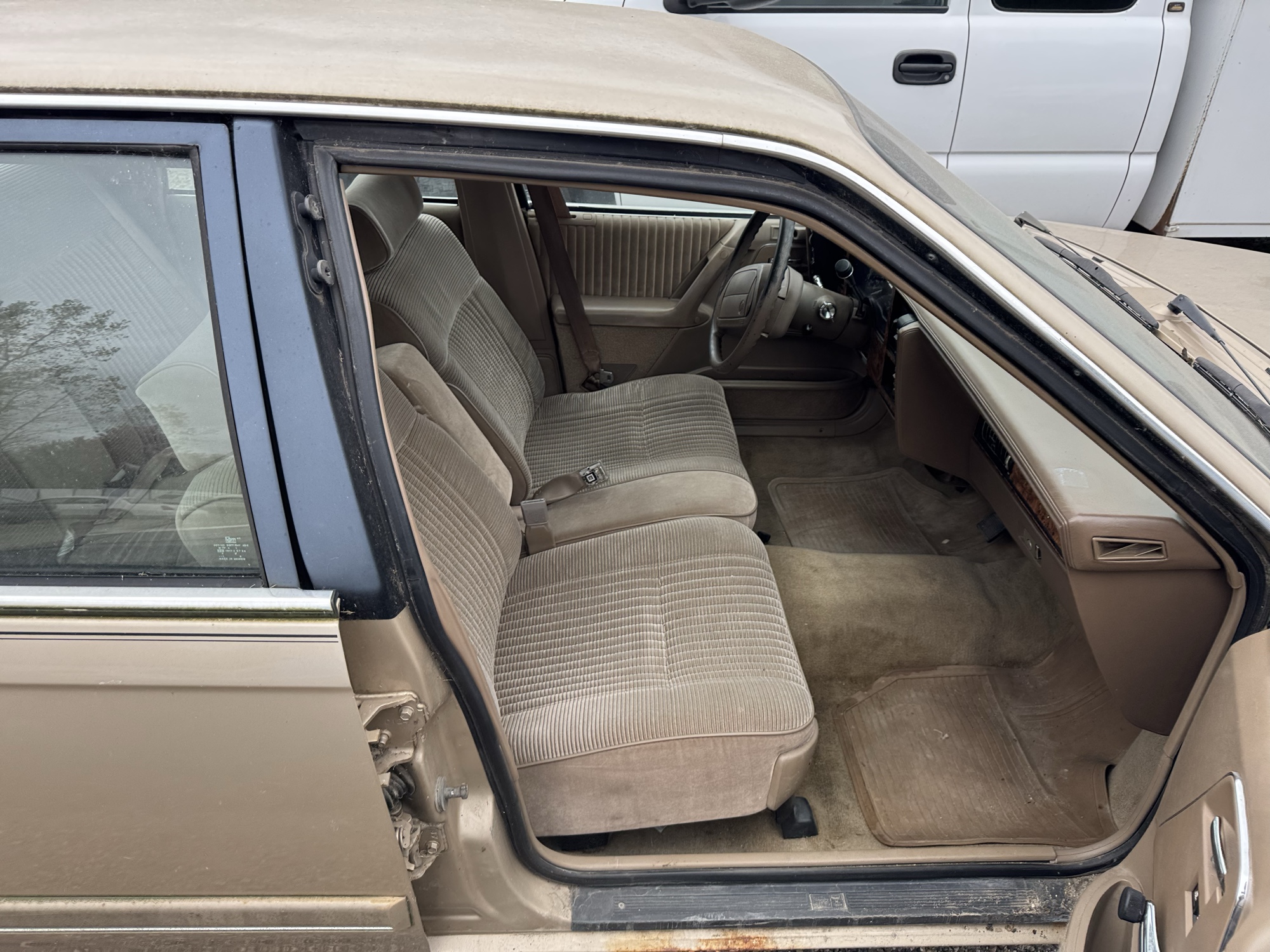 1994 buick century special with 100472 miles for sale near Elk River, Minnesota 106698_31_passenger_seat.jpg