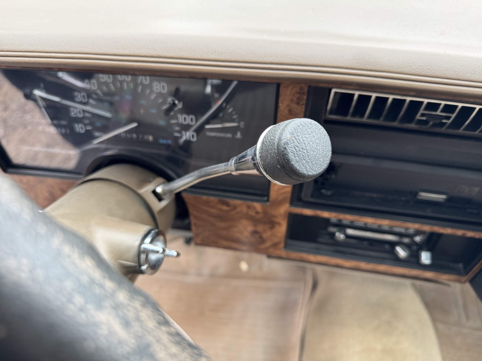 1994 buick century special with 100472 miles for sale near Elk River, Minnesota 106698_41_shifter.jpg
