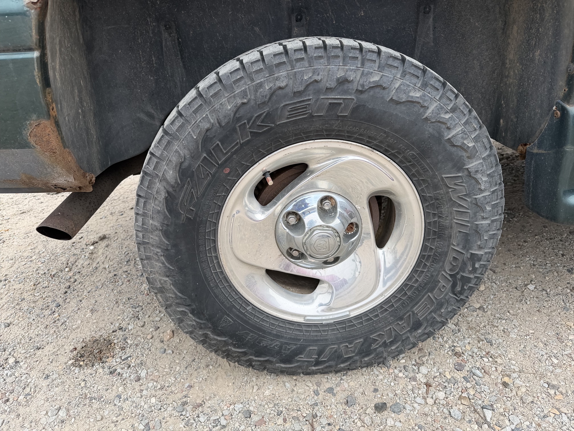 1998 dodge ram-1500 quad-cab-8-ft.-bed-4wd with 133361 miles for sale near Elk River, Minnesota 106699_14_rear_pass_wheel.jpg