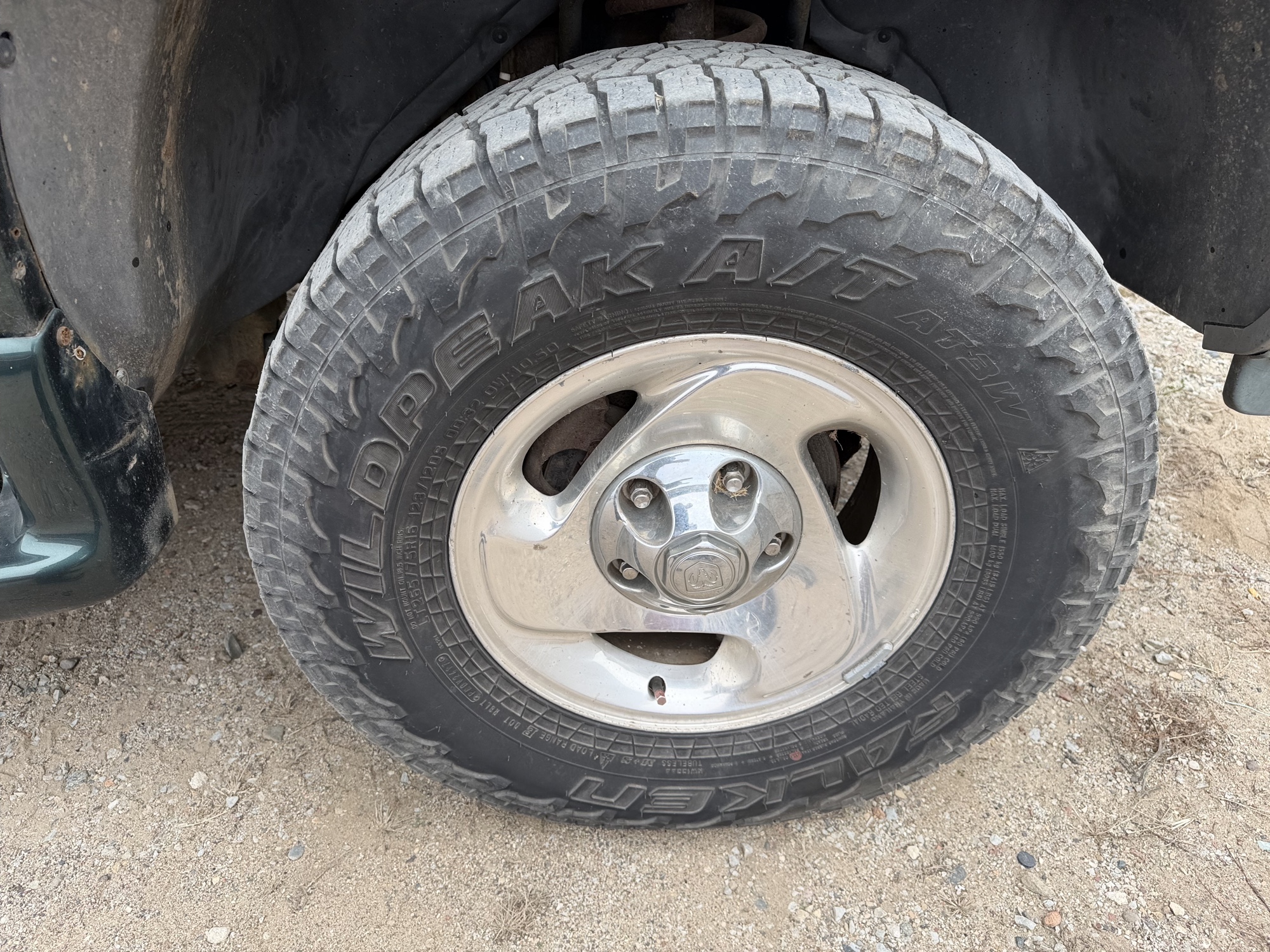 1998 dodge ram-1500 quad-cab-8-ft.-bed-4wd with 133361 miles for sale near Elk River, Minnesota 106699_15_front_pass_wheel.jpg
