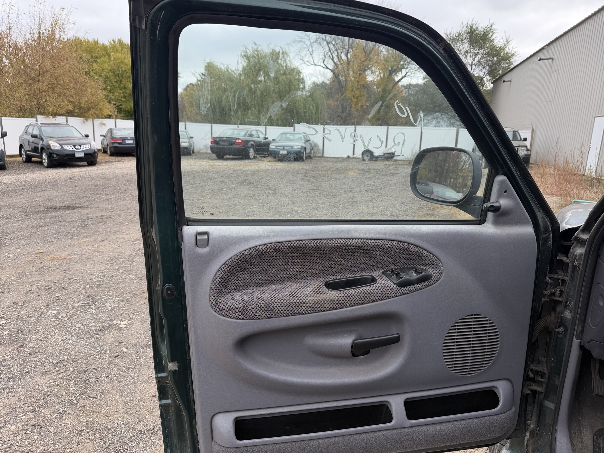 1998 dodge ram-1500 quad-cab-8-ft.-bed-4wd with 133361 miles for sale near Elk River, Minnesota 106699_23_driver_door_panel.jpg