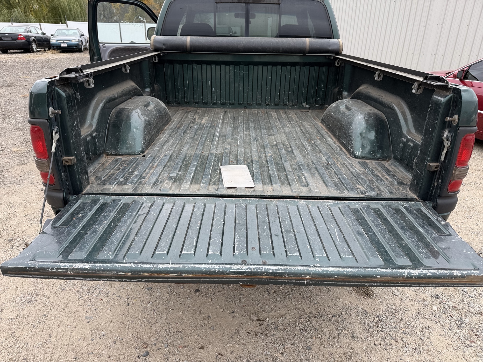 1998 dodge ram-1500 quad-cab-8-ft.-bed-4wd with 133361 miles for sale near Elk River, Minnesota 106699_26_trunk.jpg