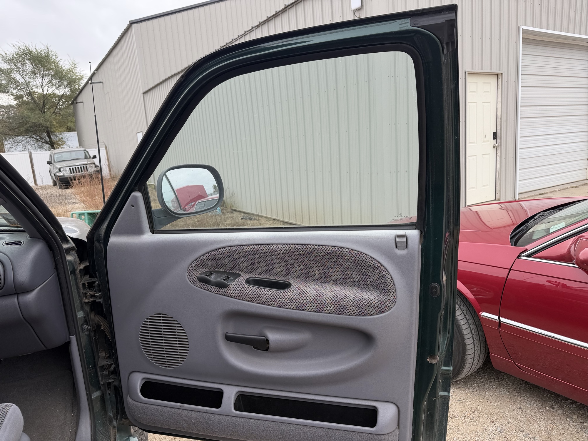 1998 dodge ram-1500 quad-cab-8-ft.-bed-4wd with 133361 miles for sale near Elk River, Minnesota 106699_32_passenger_door_panel.jpg