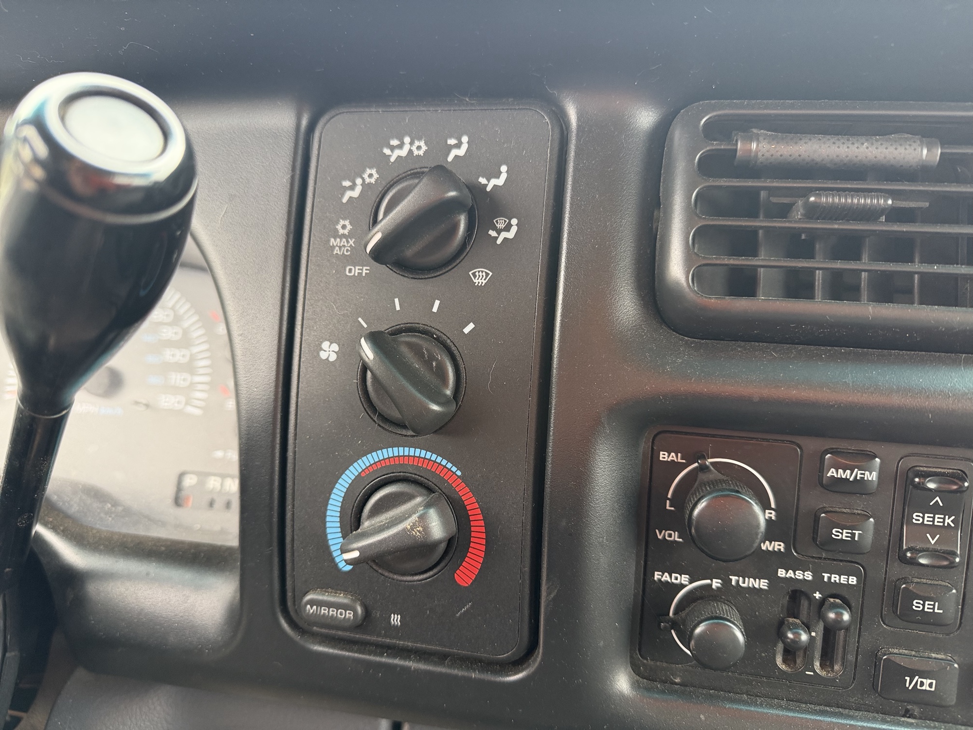 1998 dodge ram-1500 quad-cab-8-ft.-bed-4wd with 133361 miles for sale near Elk River, Minnesota 106699_40_climate_control.jpg