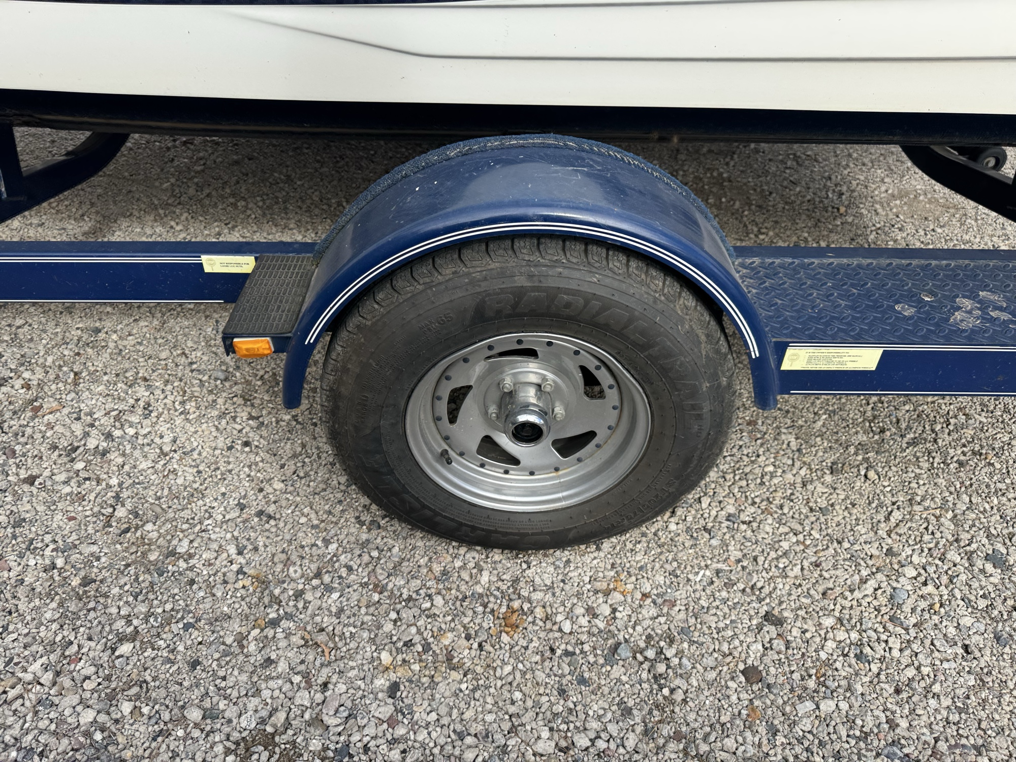 2002 glastron sx175 for sale near Elk River, Minnesota 106700_13_rear_drv_wheel.jpg