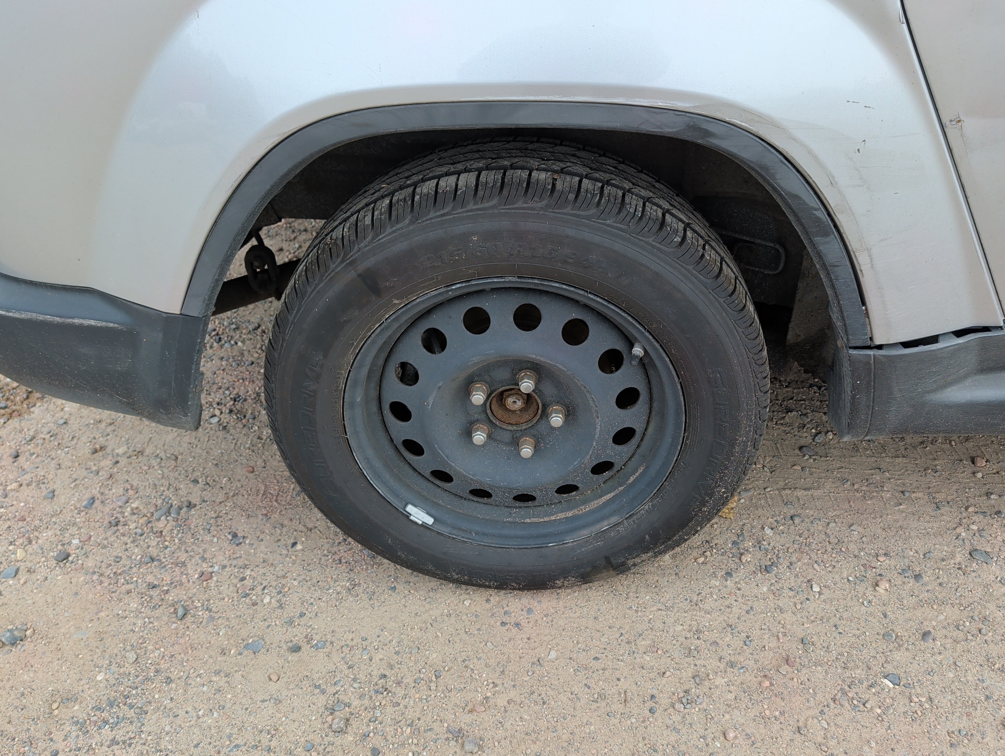 2009 honda element lx-4wd-at with 225737 miles for sale near Elk River, Minnesota 106701_14_rear_pass_wheel.jpg