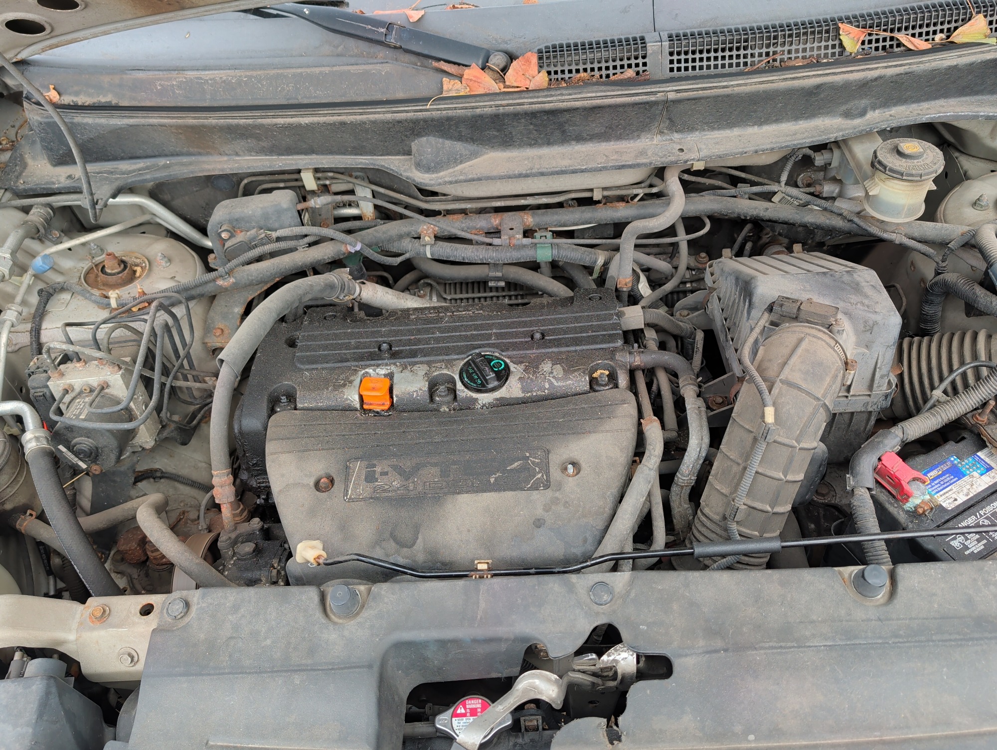 2009 honda element lx-4wd-at with 225737 miles for sale near Elk River, Minnesota 106701_49_engine_bay.jpg