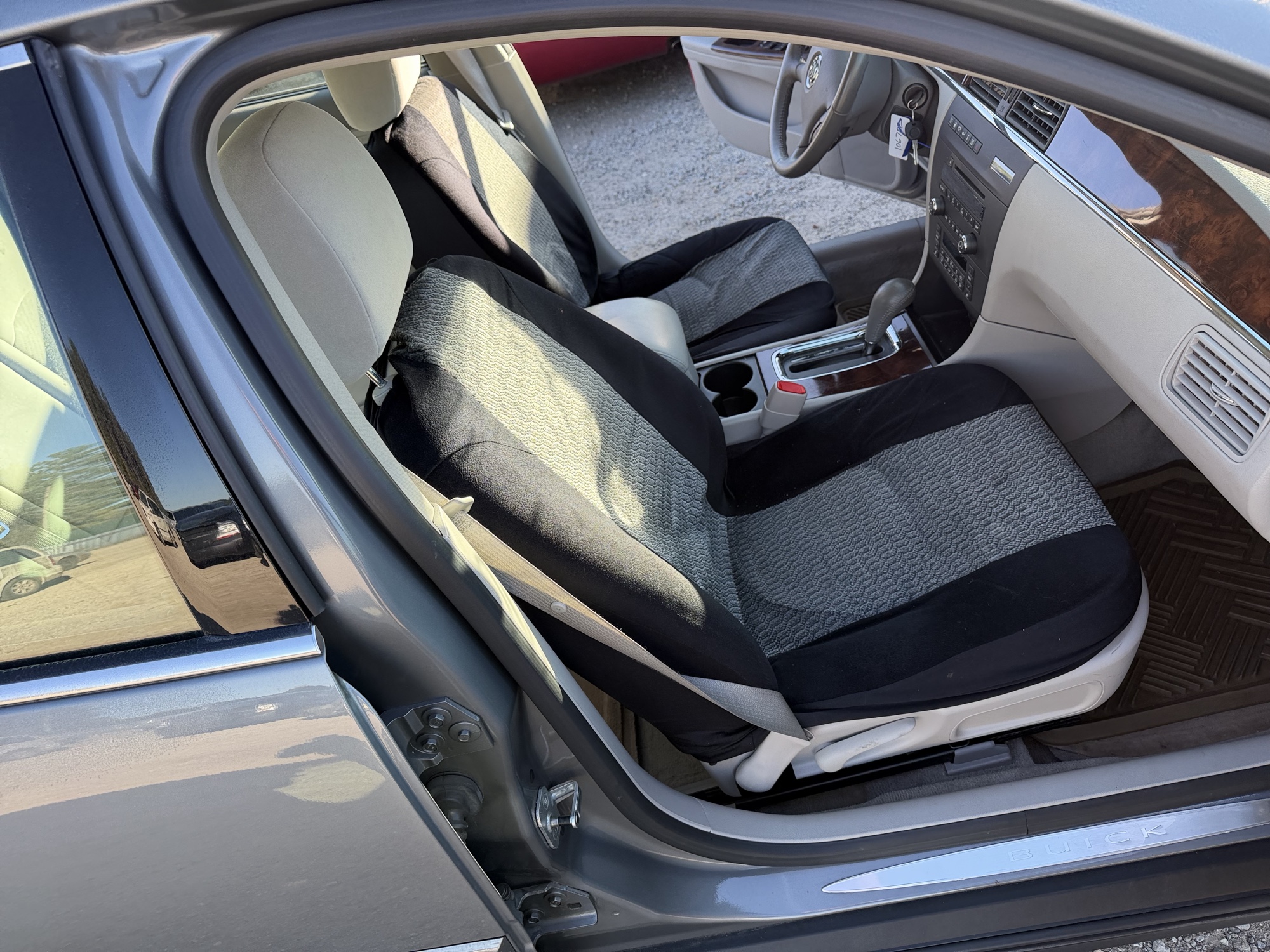 2009 buick lacrosse cx with 28748 miles for sale near Elk River, Minnesota 106702_31_passenger_seat.jpg