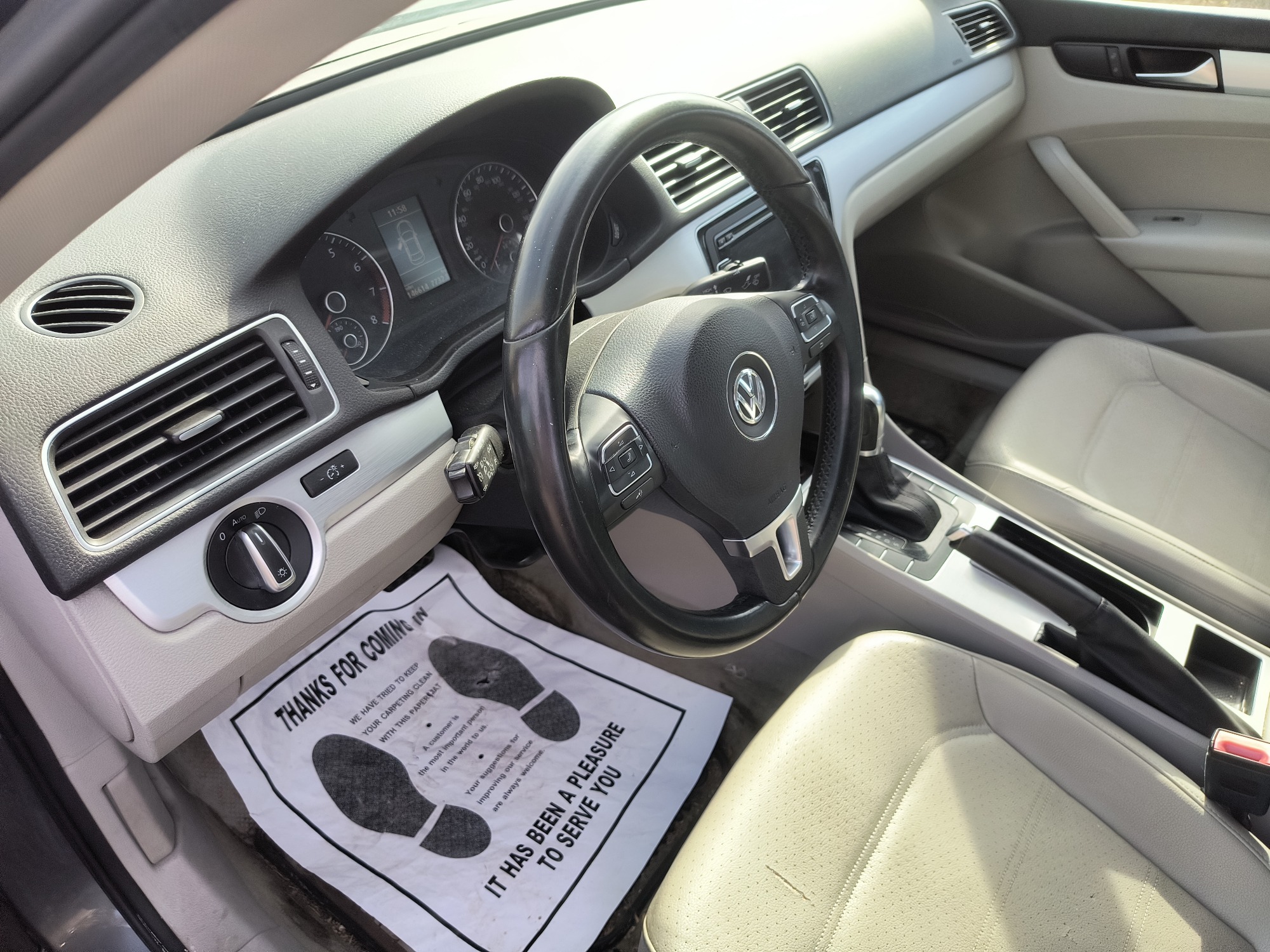 2012 volkswagen passat 2.5l-se-at with 146614 miles for sale near Elk River, Minnesota 106703_37_left_of_steering_wheel.jpg