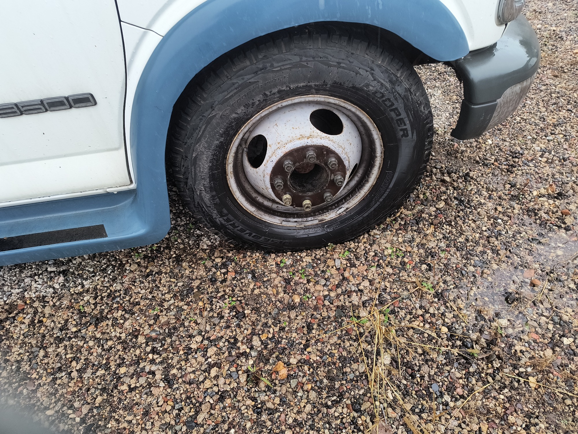 1998 chevrolet express g3500 with 49993 miles for sale near Elk River, Minnesota 106704_15_front_pass_wheel.jpg