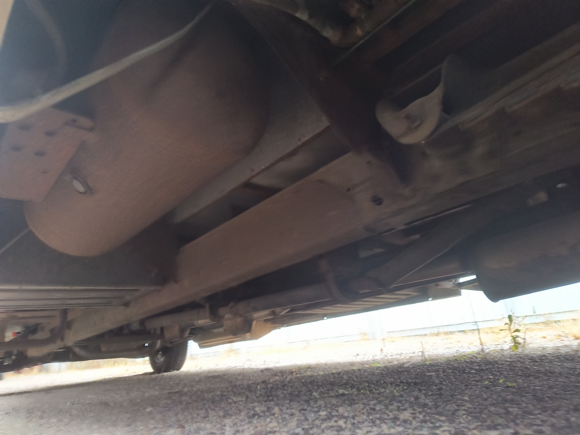 1998 chevrolet express g3500 with 49993 miles for sale near Elk River, Minnesota 106704_18_undercar_rear_drv.jpg
