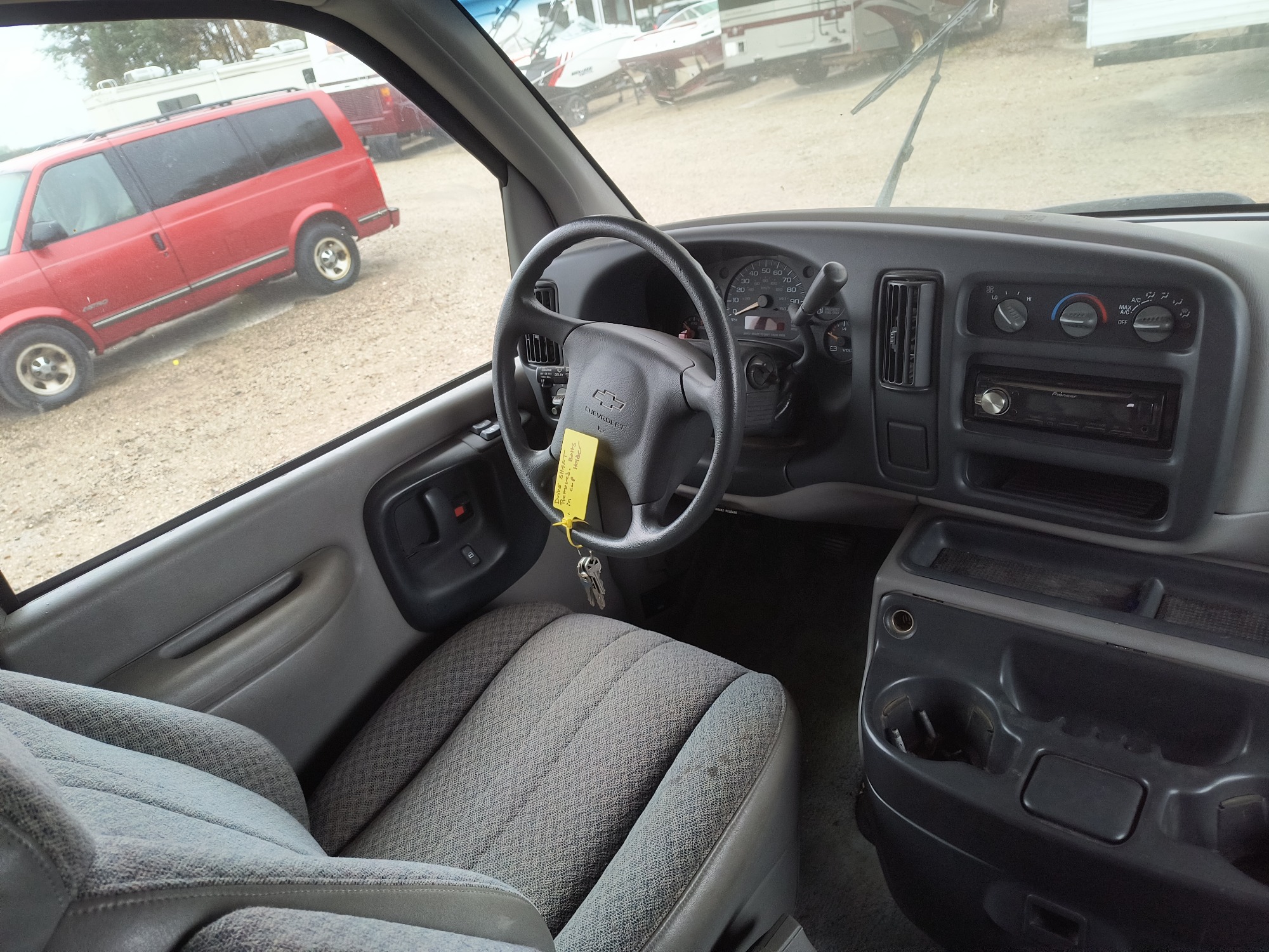 1998 chevrolet express g3500 with 49993 miles for sale near Elk River, Minnesota 106704_36_steering_wheel.jpg