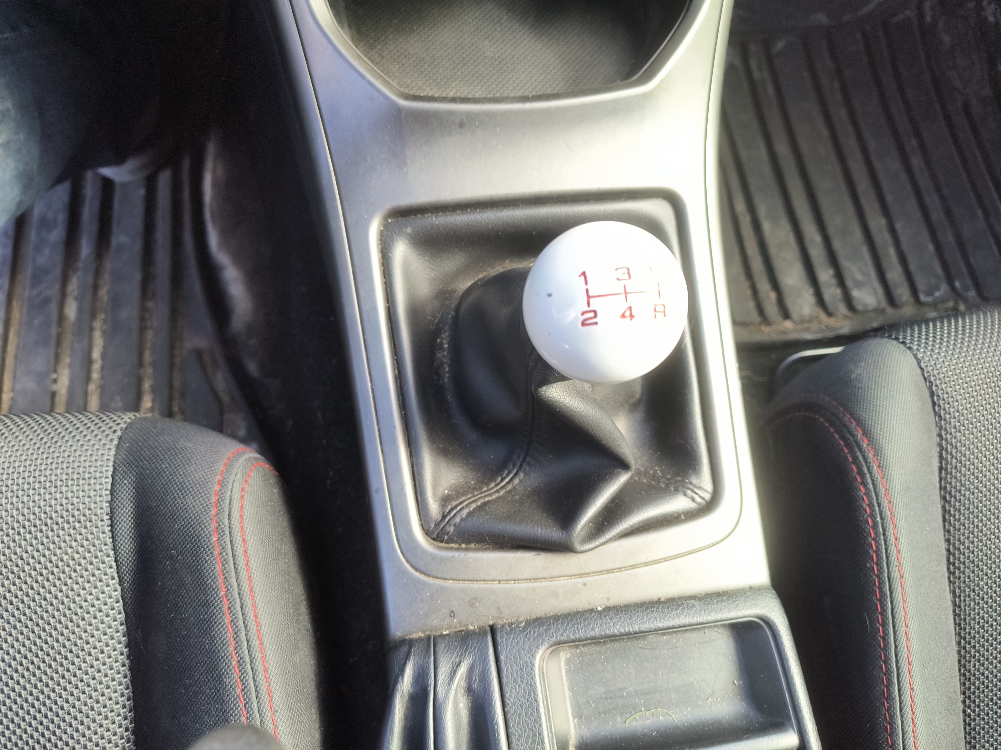 2011 subaru impreza-wrx 4-door with 128706 miles for sale near Elk River, Minnesota 106706_41_shifter.jpg