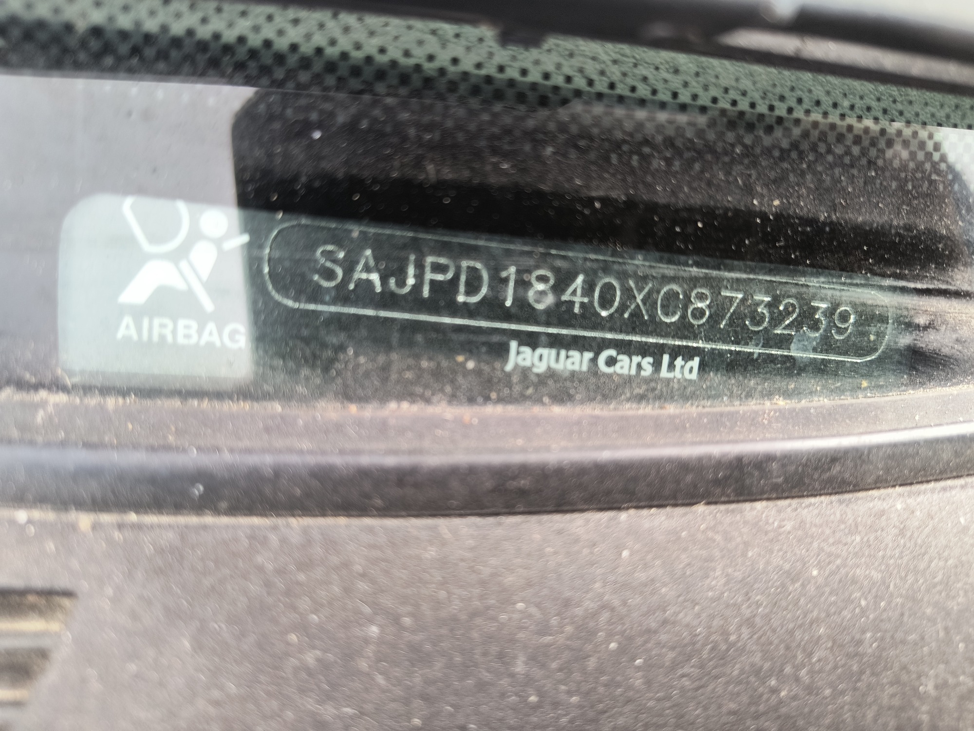 1999 jaguar xj-sedan xjr for sale near Elk River, Minnesota 106707_48_windshield_vin_plate.jpg