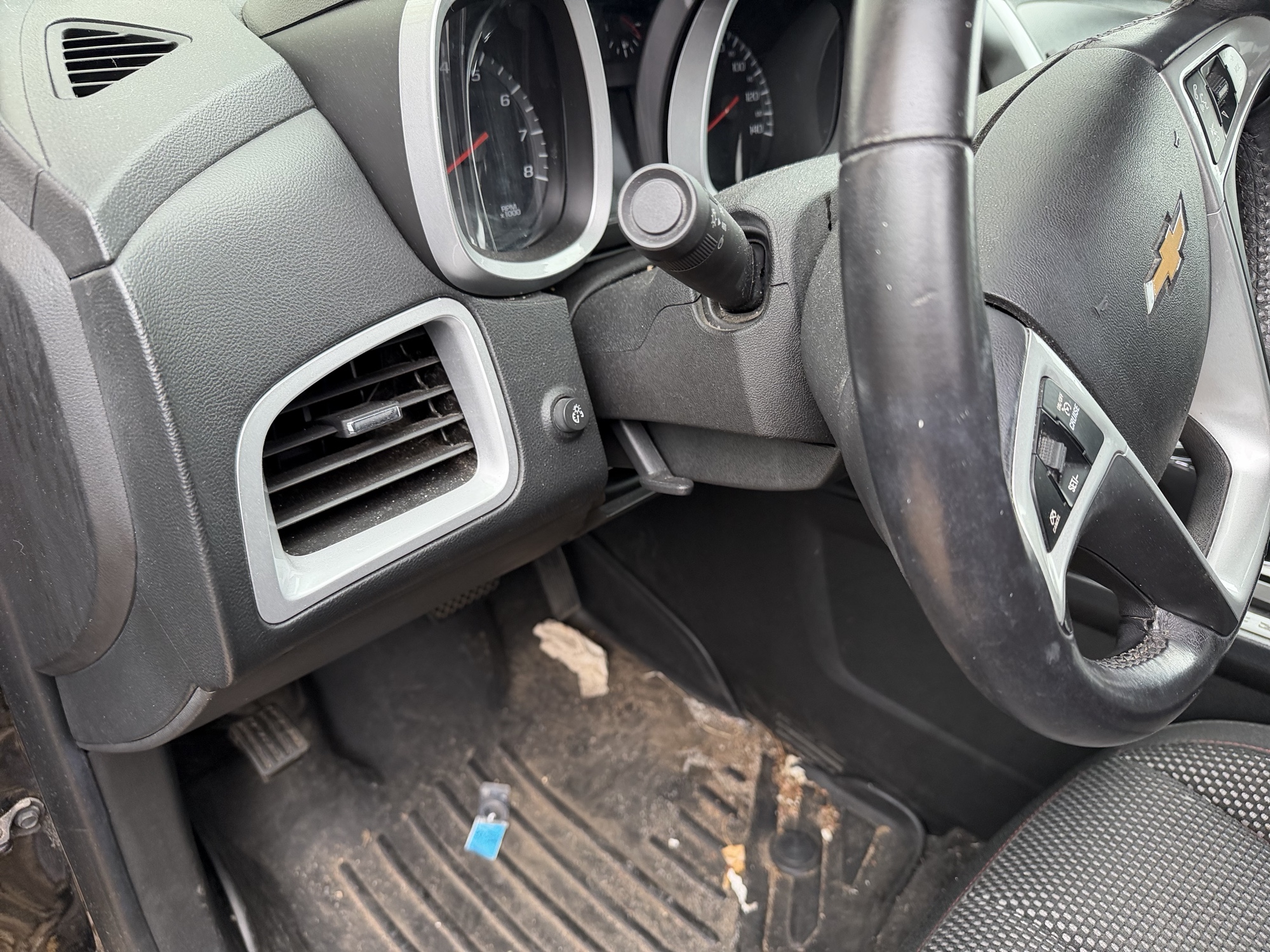 2016 chevrolet equinox lt-awd for sale near Elk River, Minnesota 106708_37_left_of_steering_wheel.jpg