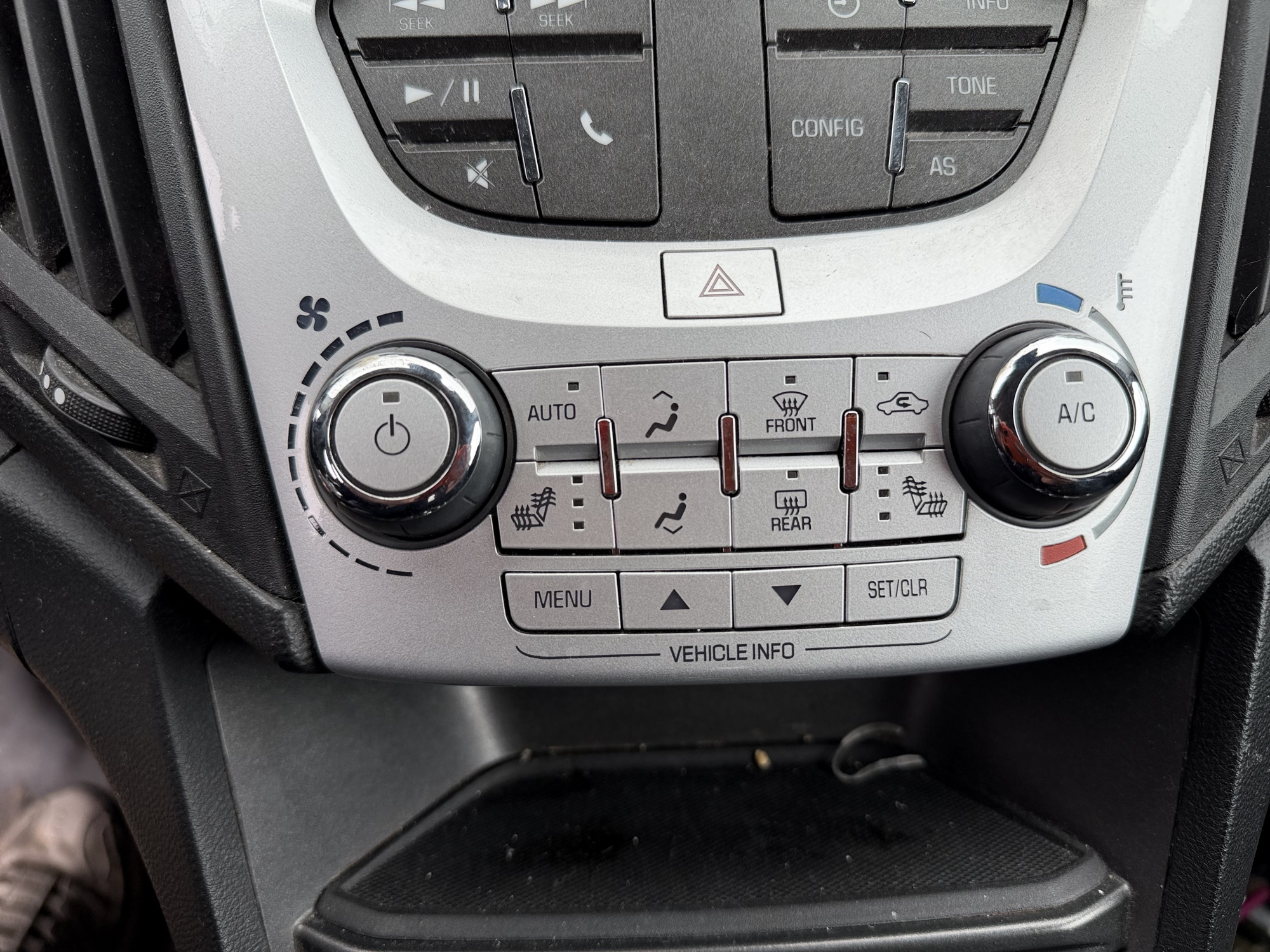 2016 chevrolet equinox lt-awd for sale near Elk River, Minnesota 106708_40_climate_control.jpg