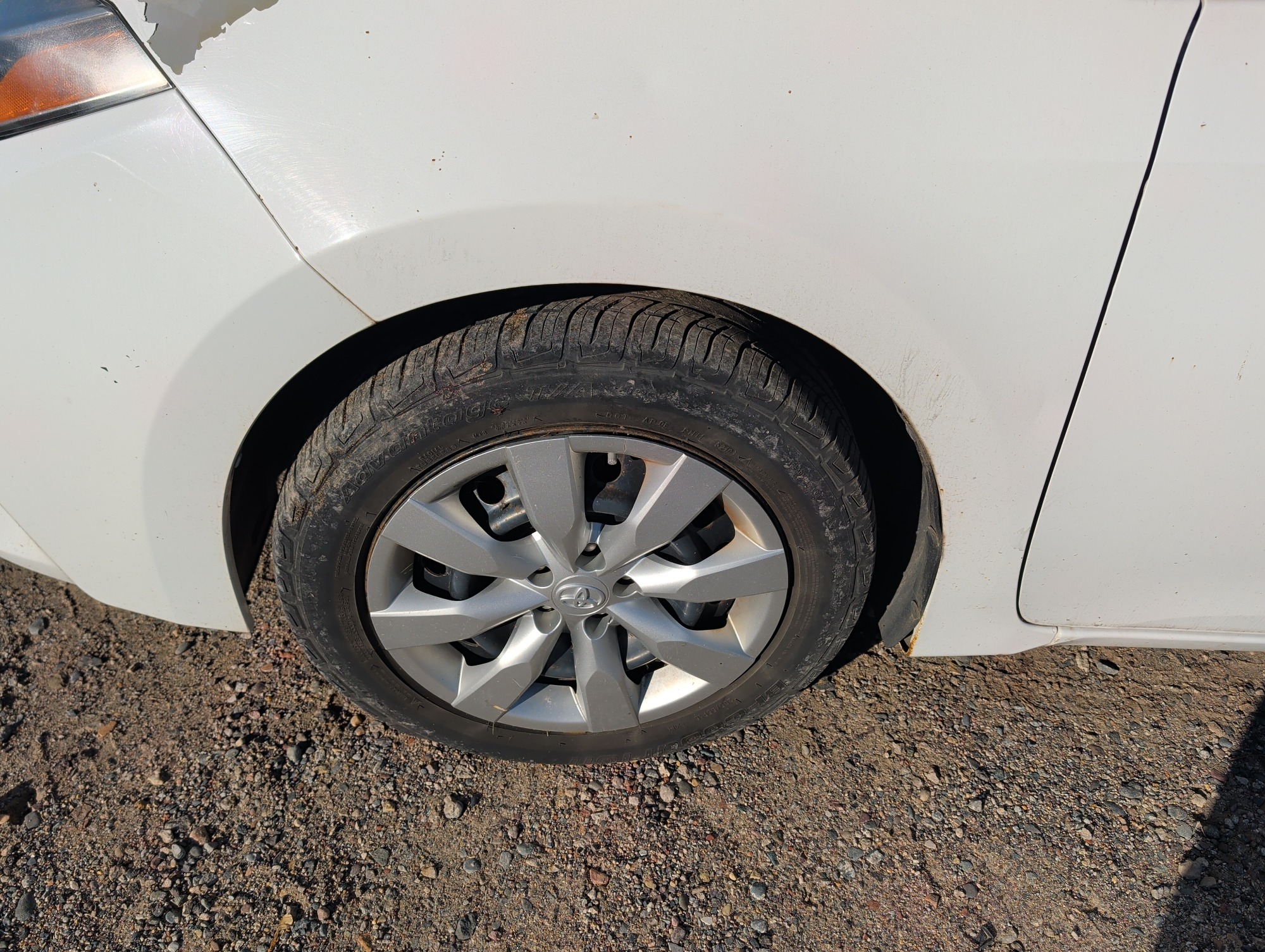 2014 toyota corolla le-cvt with 381194 miles for sale near Elk River, Minnesota 106710_12_drv_front_wheel.jpg