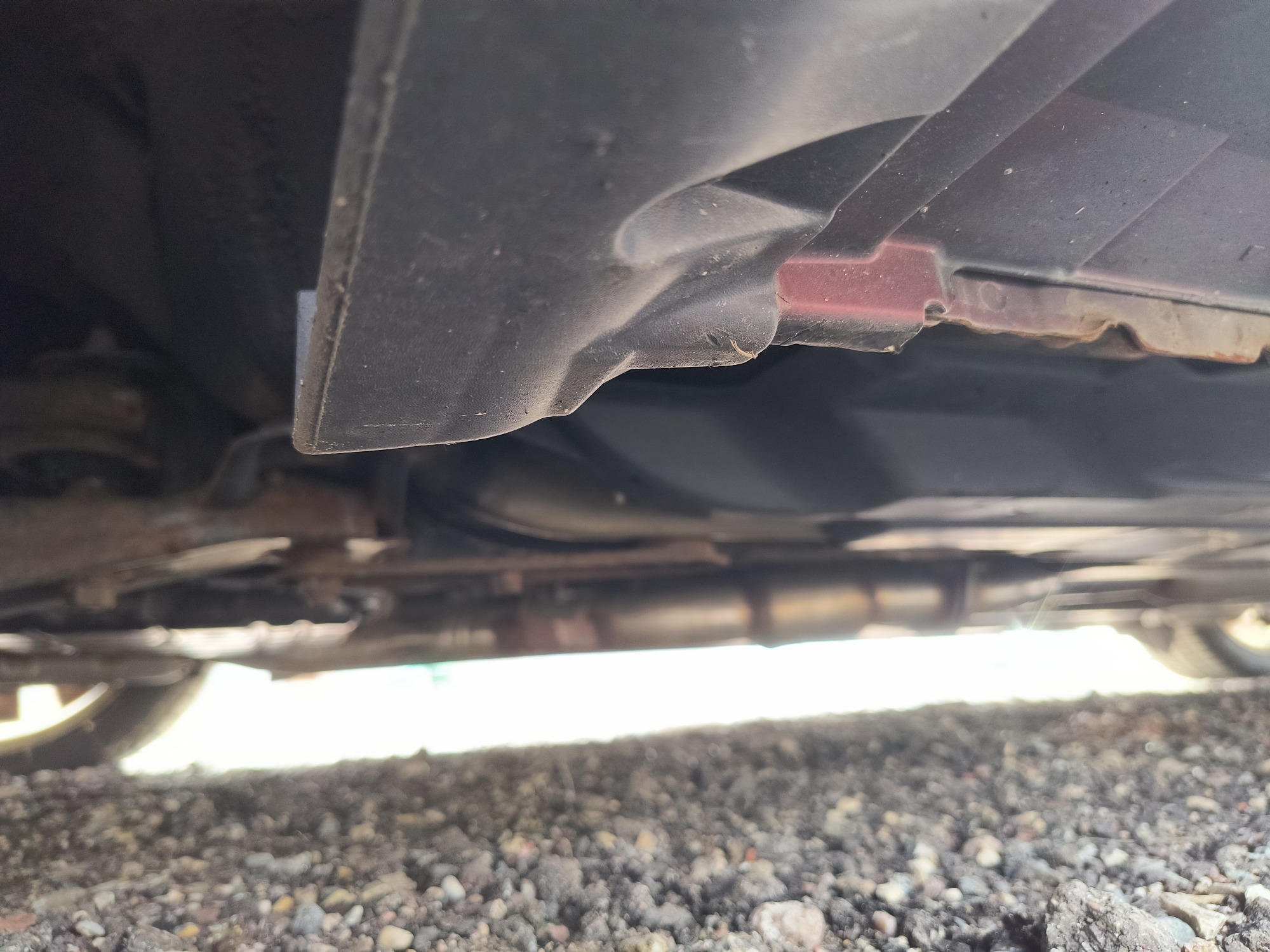 2012 subaru legacy 2.5i-limited with 178982 miles for sale near Elk River, Minnesota 106711_17_undercar_drv_side.jpg