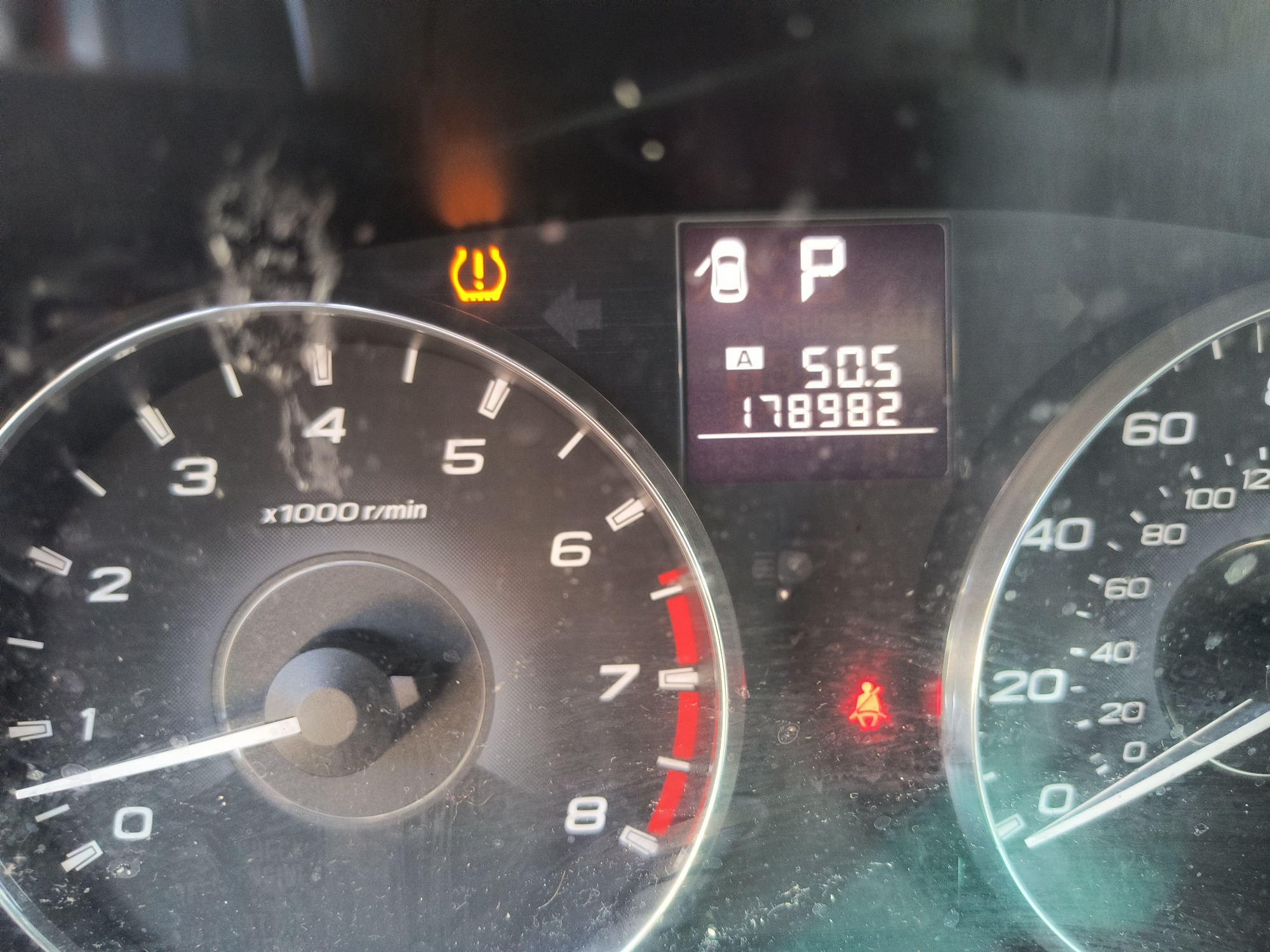 2012 subaru legacy 2.5i-limited with 178982 miles for sale near Elk River, Minnesota 106711_44_mileage_closeup.jpg