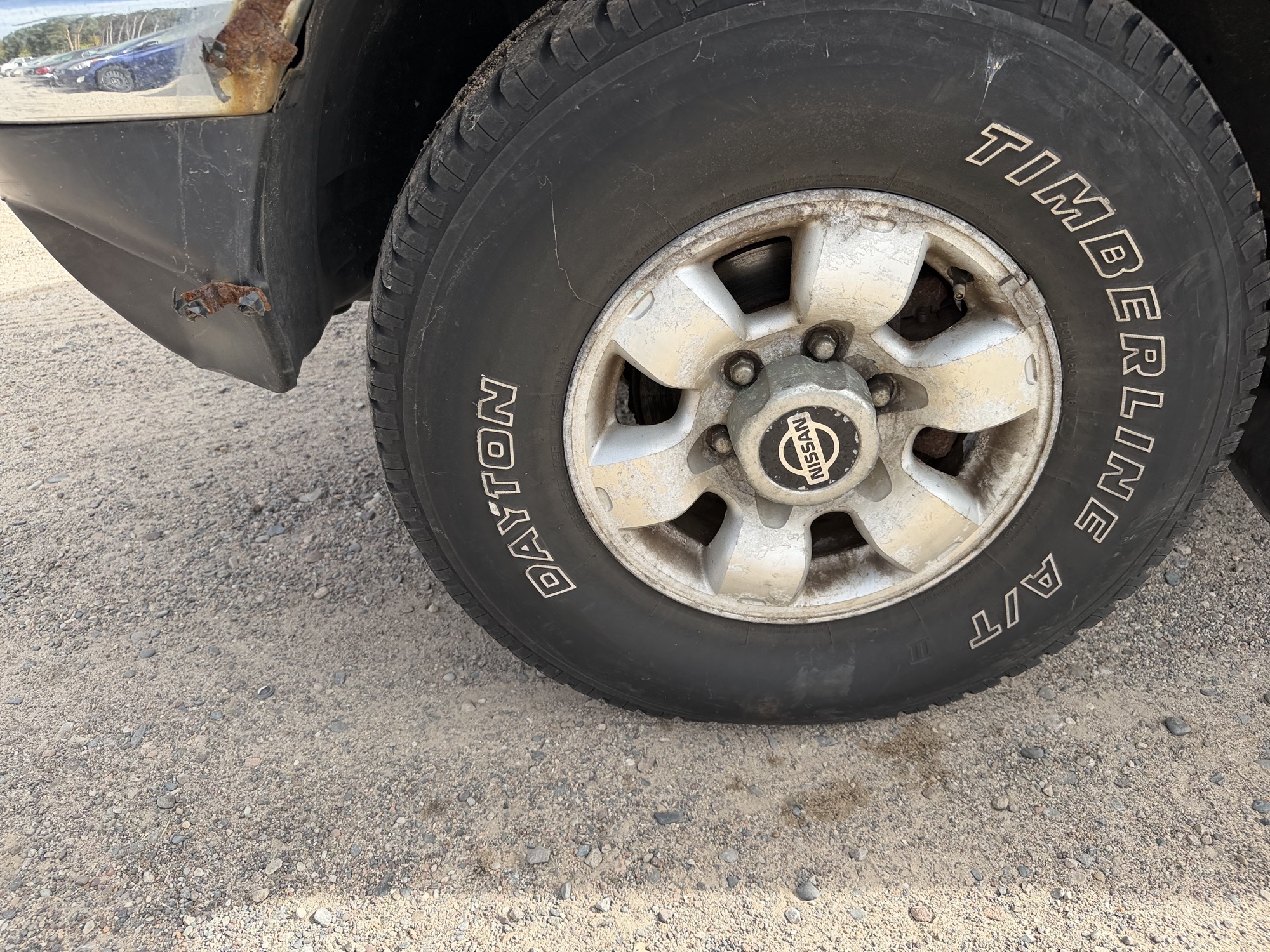 1997 nissan pathfinder xe-4-door-4wd with 97077 miles for sale near Elk River, Minnesota 106712_12_drv_front_wheel.jpg