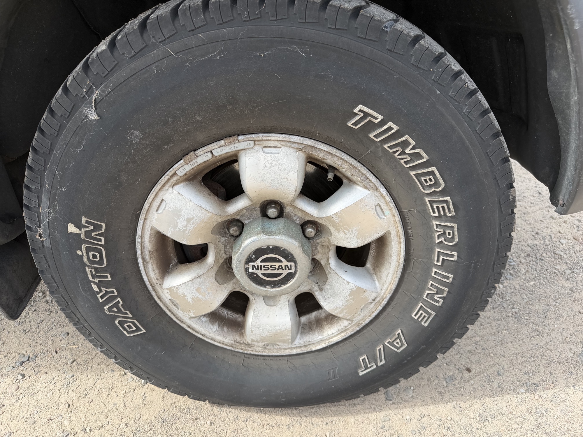 1997 nissan pathfinder xe-4-door-4wd with 97077 miles for sale near Elk River, Minnesota 106712_15_front_pass_wheel.jpg