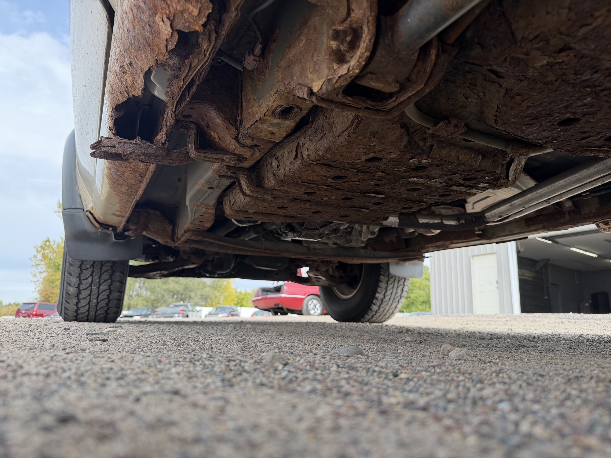 1997 nissan pathfinder xe-4-door-4wd with 97077 miles for sale near Elk River, Minnesota 106712_18_undercar_rear_drv.jpg