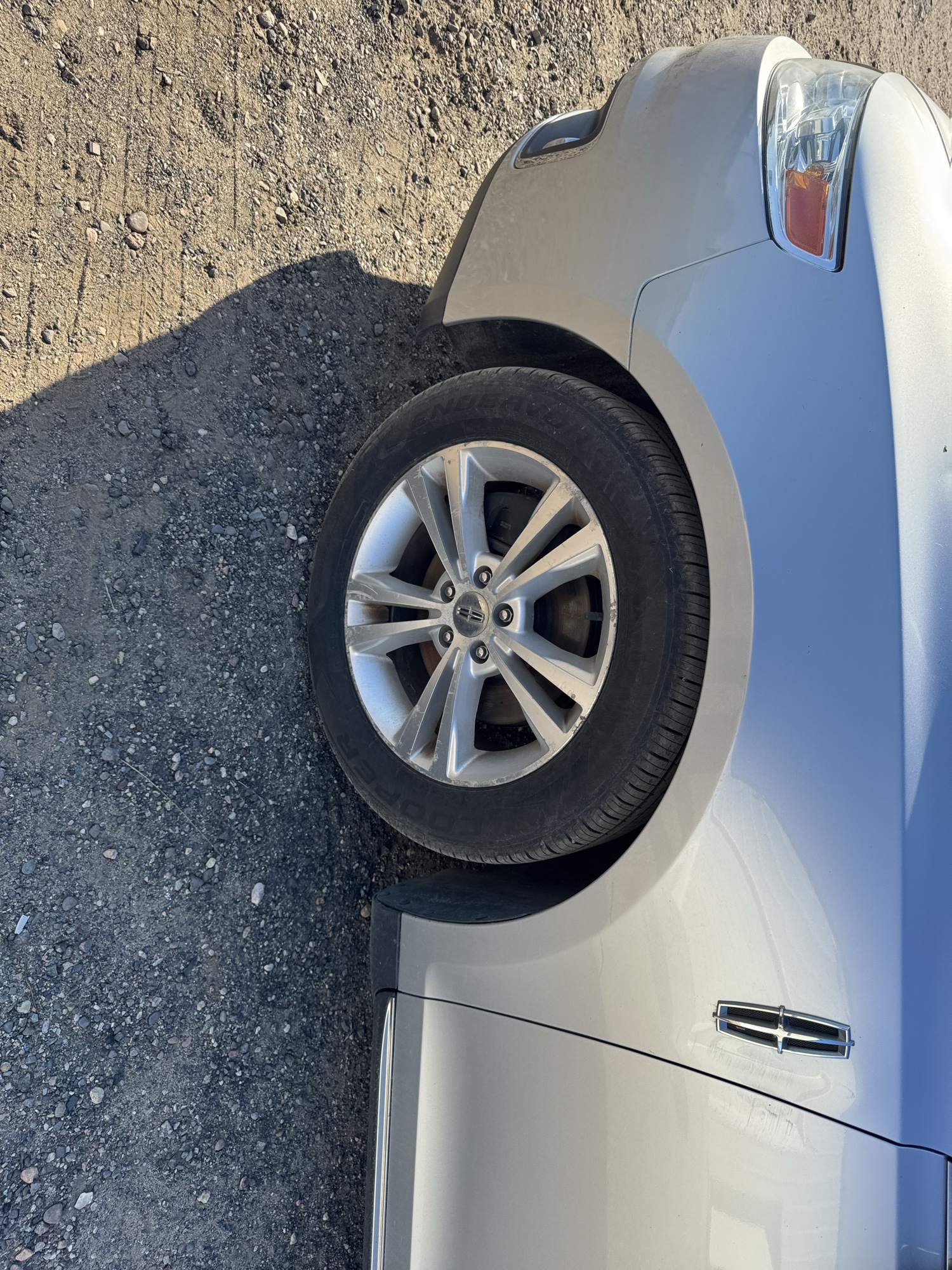 2010 lincoln mks 3.7l-fwd with 233502 miles for sale near Elk River, Minnesota 106714_12_drv_front_wheel.jpg