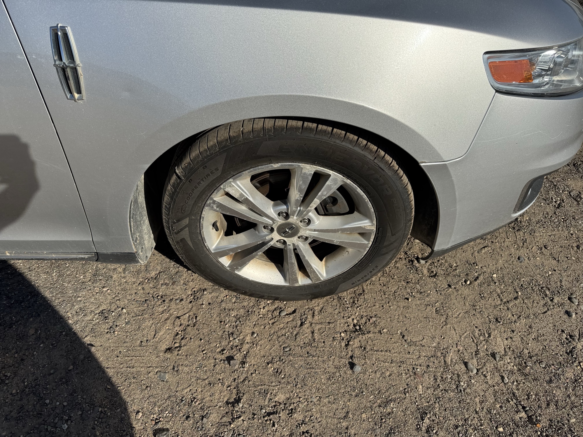 2010 lincoln mks 3.7l-fwd with 233502 miles for sale near Elk River, Minnesota 106714_15_front_pass_wheel.jpg