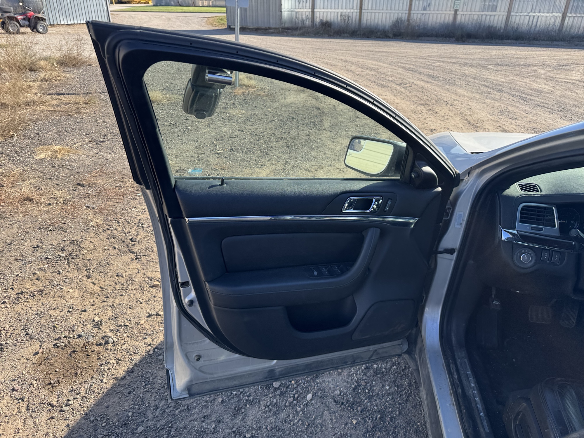 2010 lincoln mks 3.7l-fwd with 233502 miles for sale near Elk River, Minnesota 106714_23_driver_door_panel.jpg